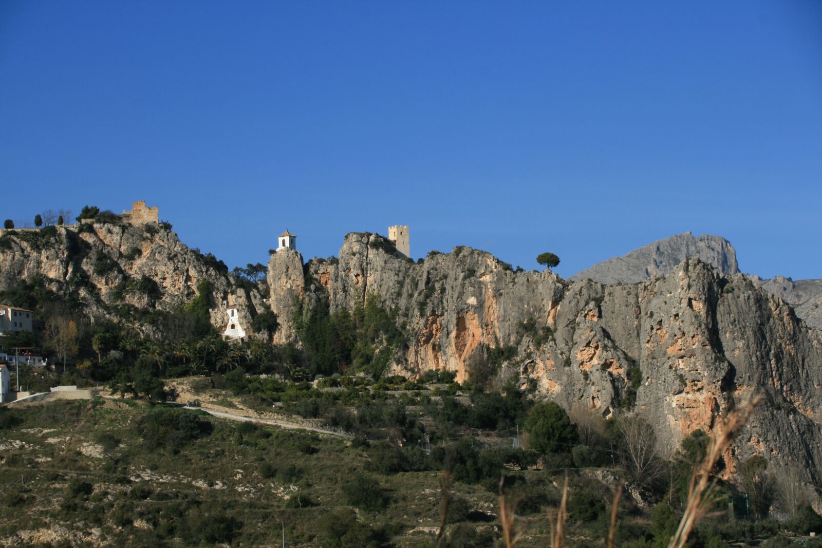 Canon EOS 400D (EOS Digital Rebel XTi / EOS Kiss Digital X) sample photo. Guadalest, spain, landscape photography