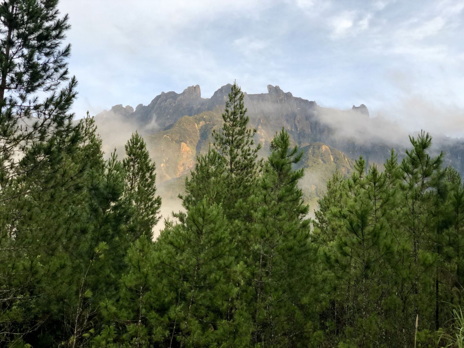 iPhone X back dual camera 6mm f/2.4 sample photo. Mountains, fog, clouds photography