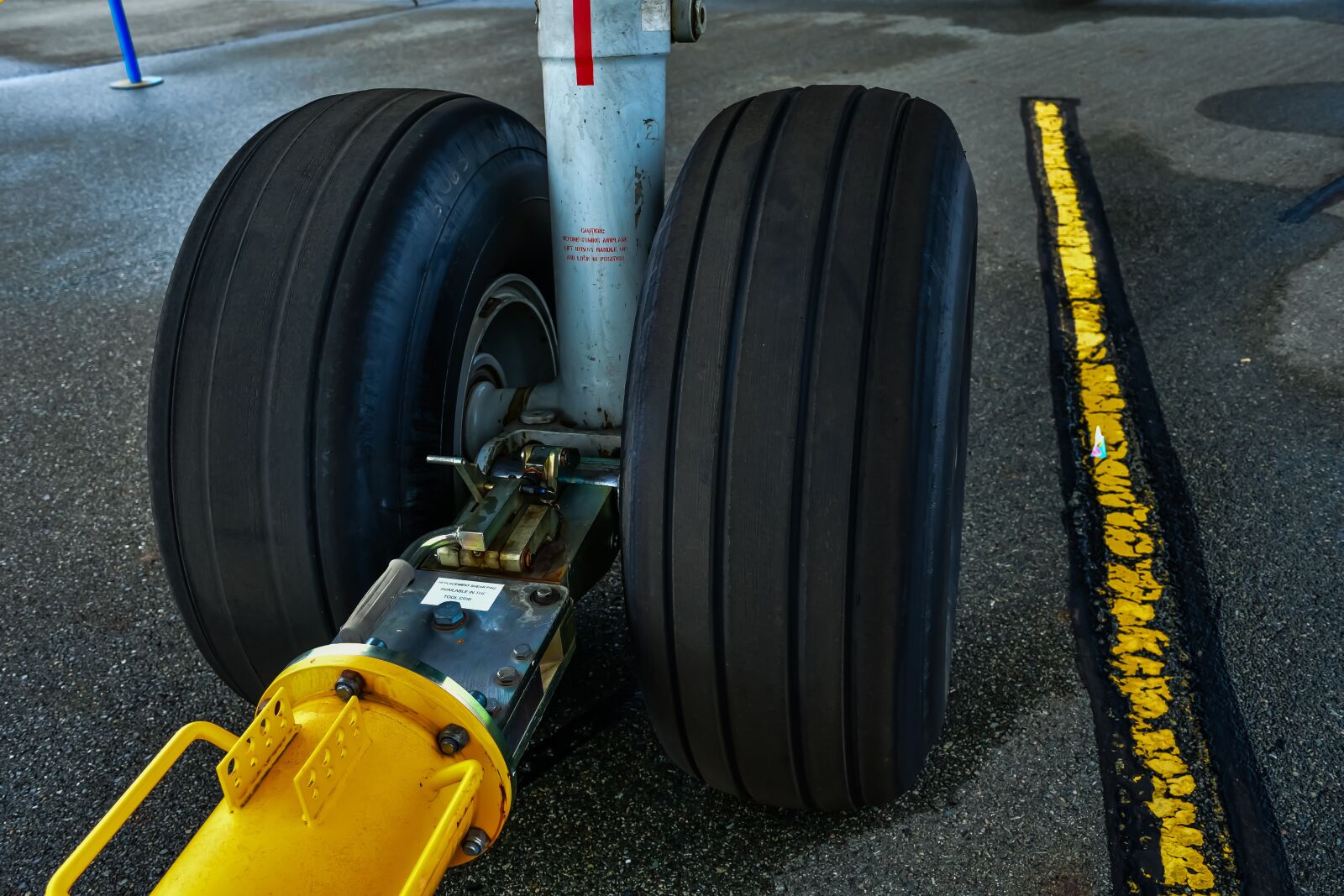 Nikon D7500 sample photo. Plane tire, aviation, t photography