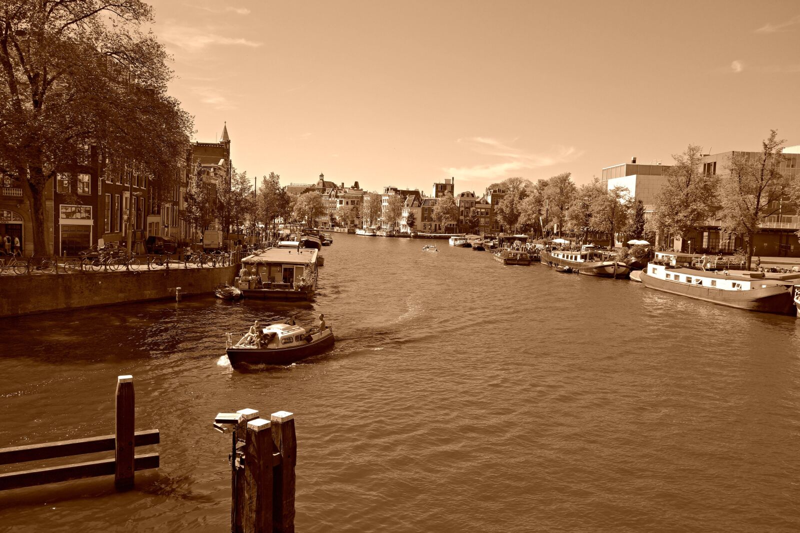 Sony Cyber-shot DSC-RX100 sample photo. Amsterdam, amstel river, city photography