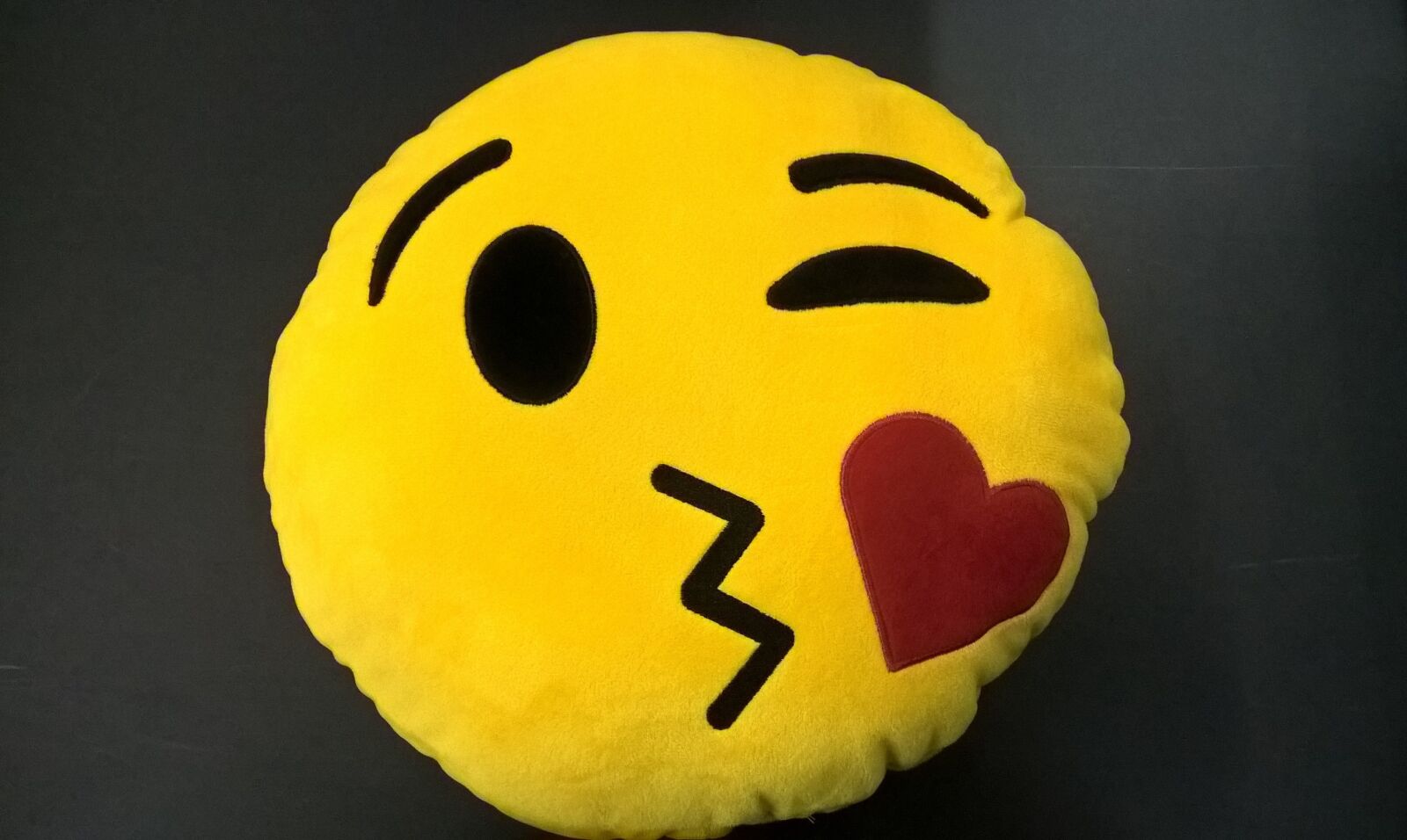 Microsoft Lumia 640 XL sample photo. Emoji, emojis, emoticon photography
