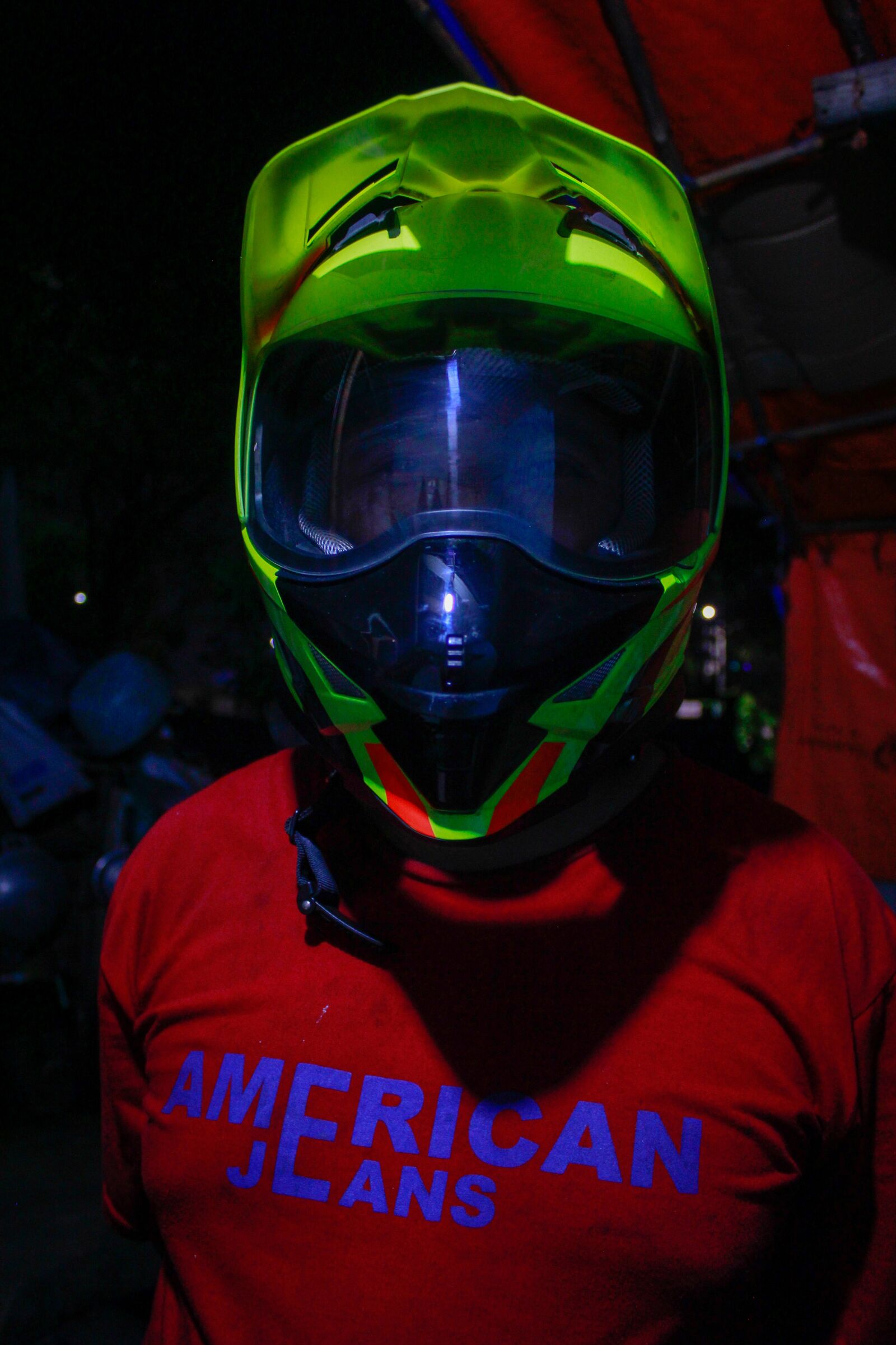 Canon EOS 60D sample photo. Helmet, road, bike photography