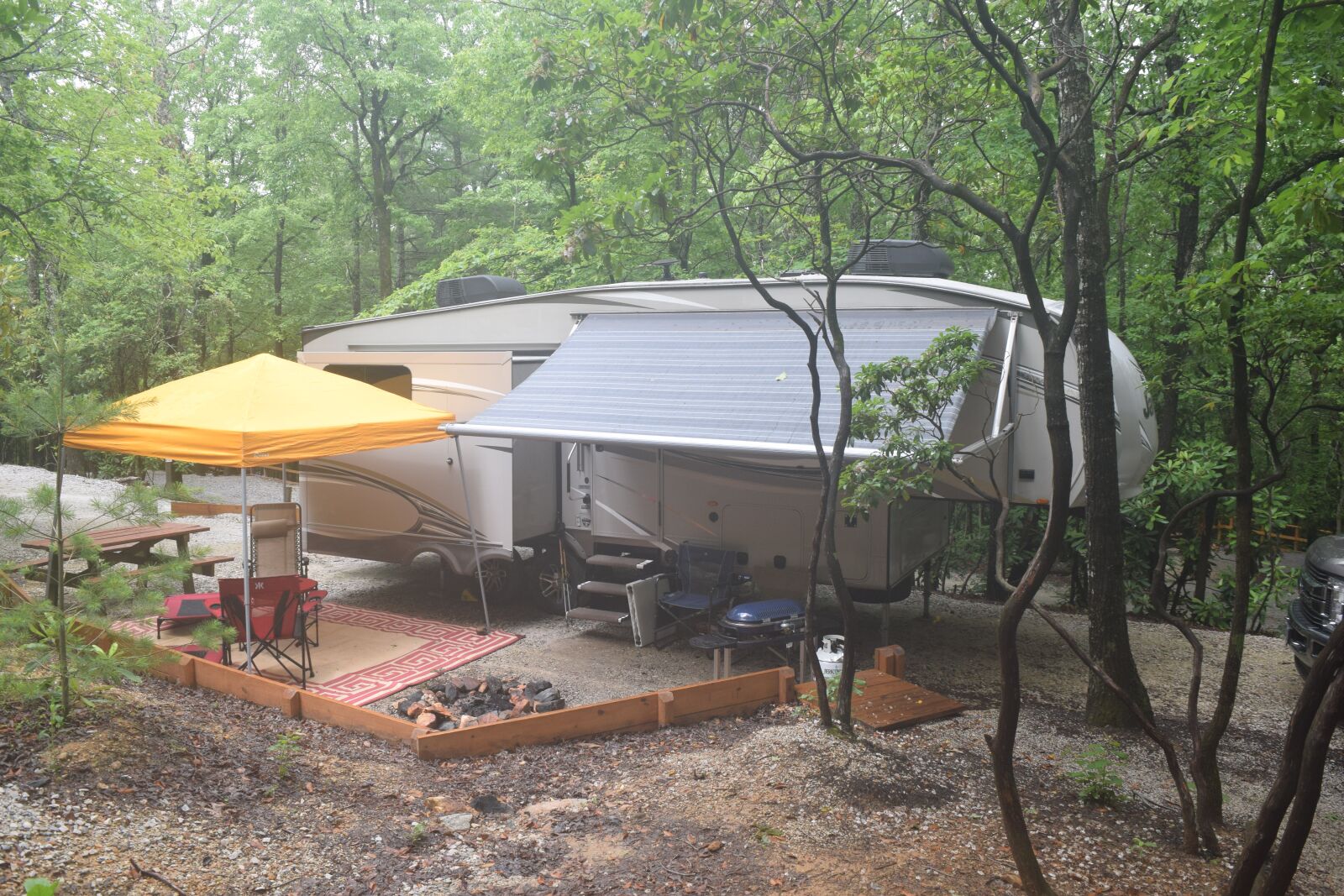 Nikon D3300 sample photo. Camper, rv, caravan photography