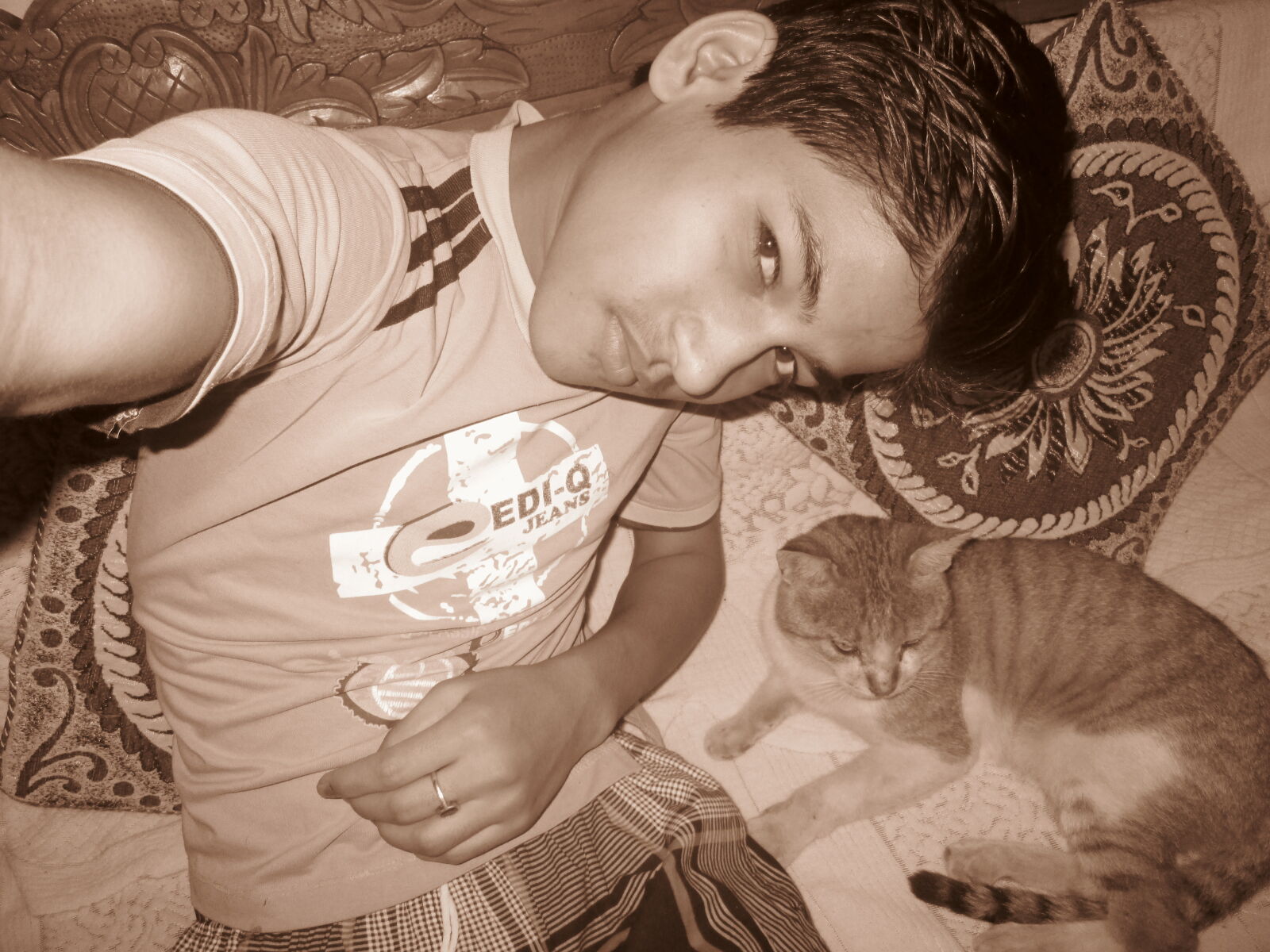 Canon PowerShot A2500 sample photo. Boy, raj, selfie photography