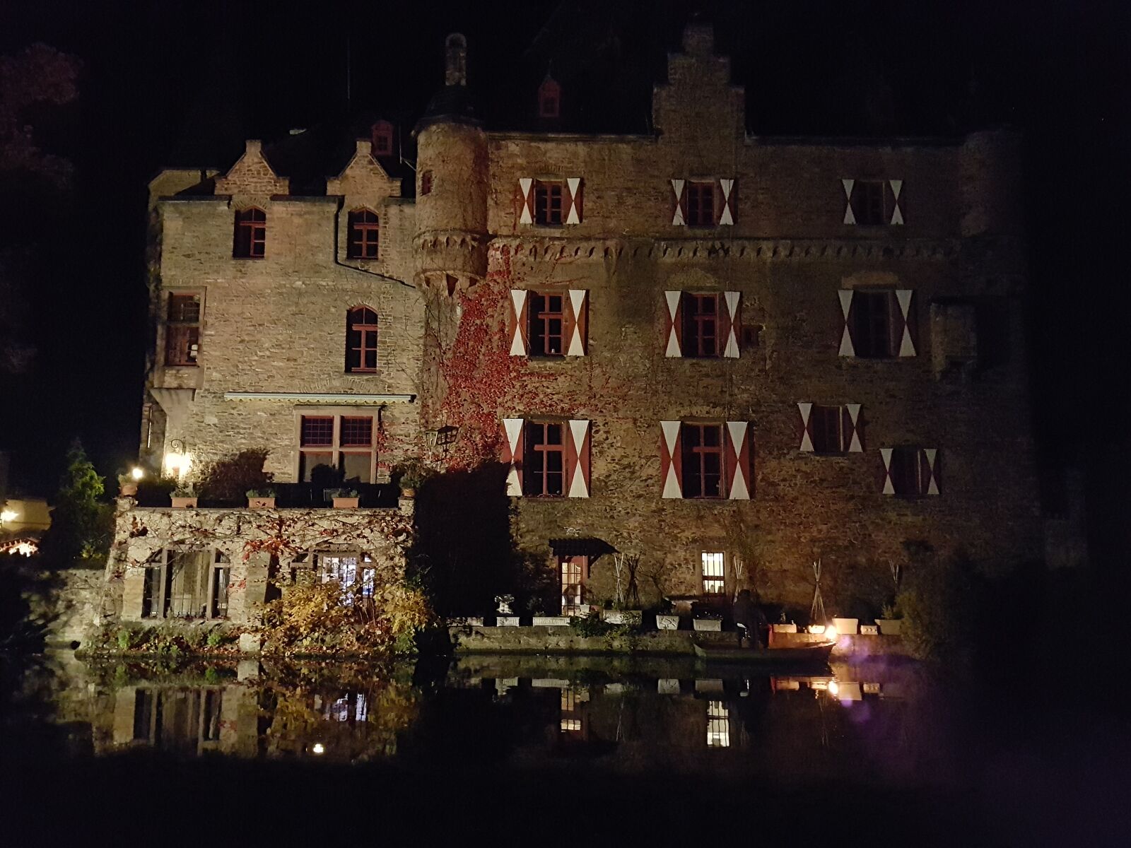 Samsung Galaxy S7 Edge sample photo. Castle photography