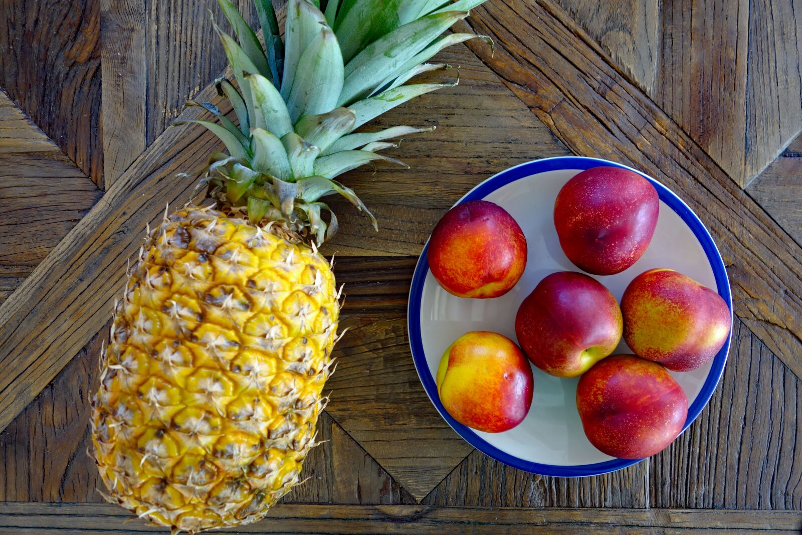 Sony Cyber-shot DSC-RX100 II sample photo. Pineapple, nectarine, nectarines photography