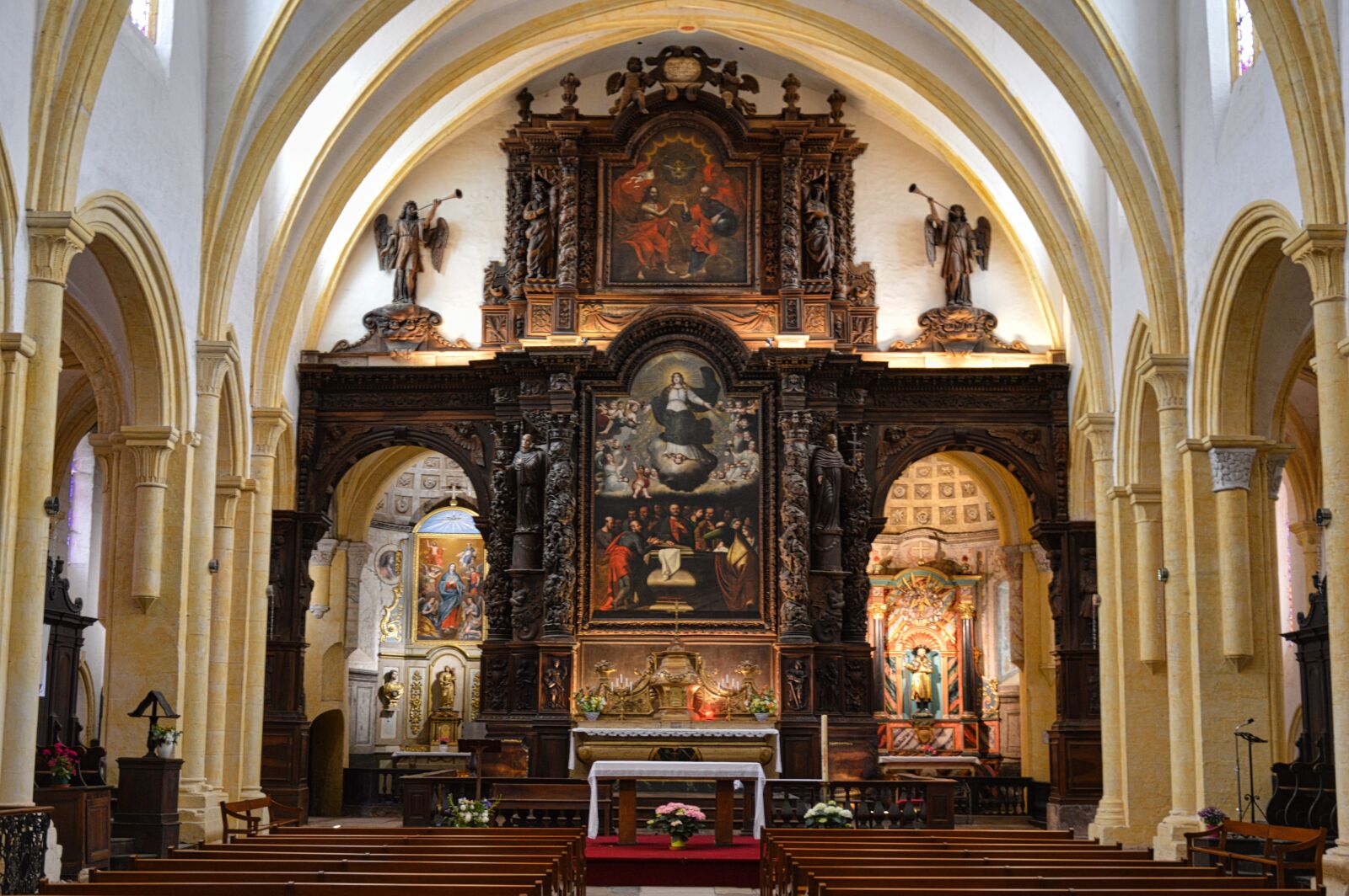 Nikon D3200 sample photo. Church, nave, religion photography