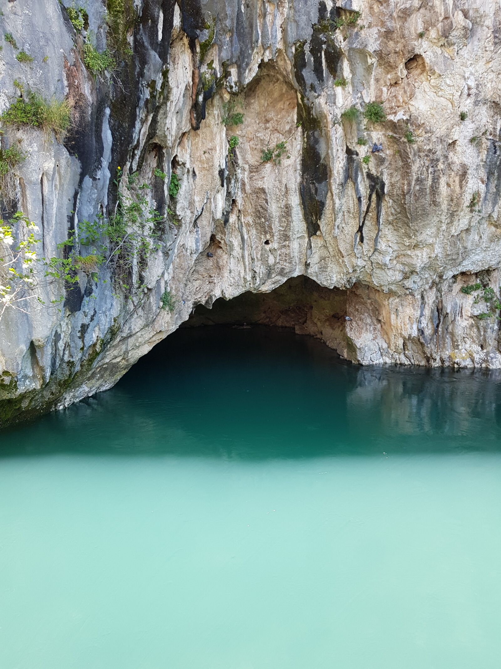 Samsung Galaxy S8 sample photo. Cave, nature, travel photography