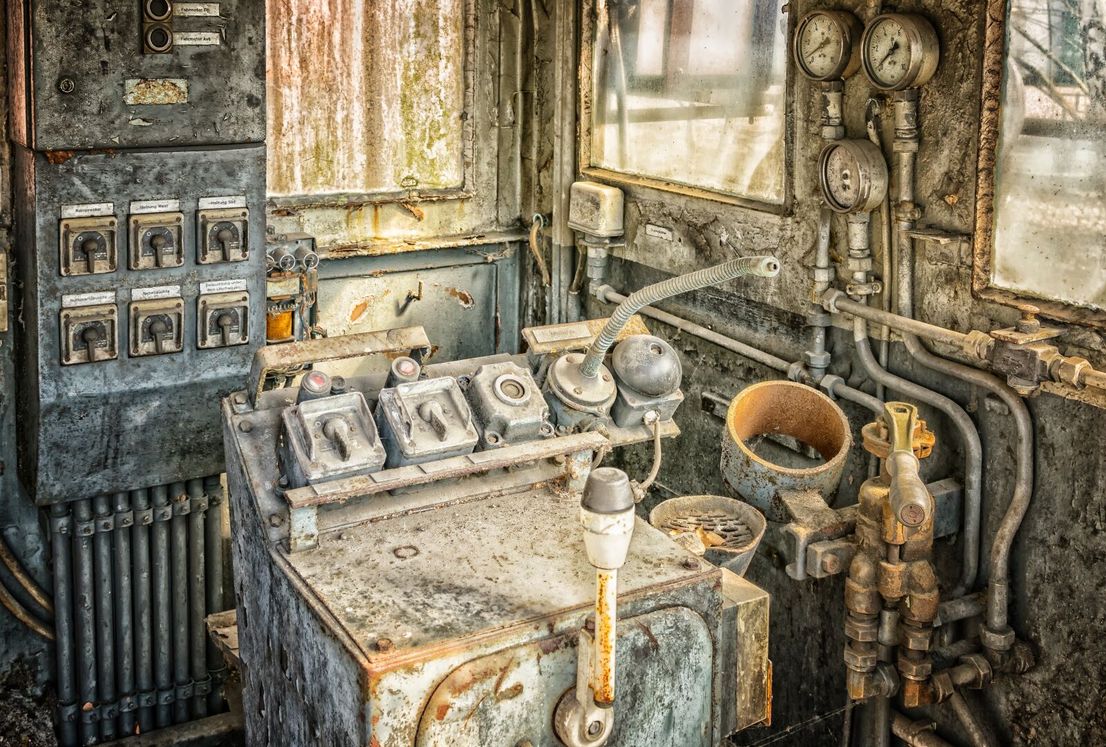 Nikon D3300 sample photo. Driver's cab, switch, lever photography
