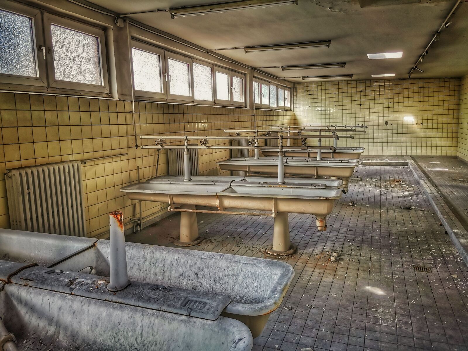 HUAWEI P30 Pro sample photo. Pforphoto, lost place, factory photography
