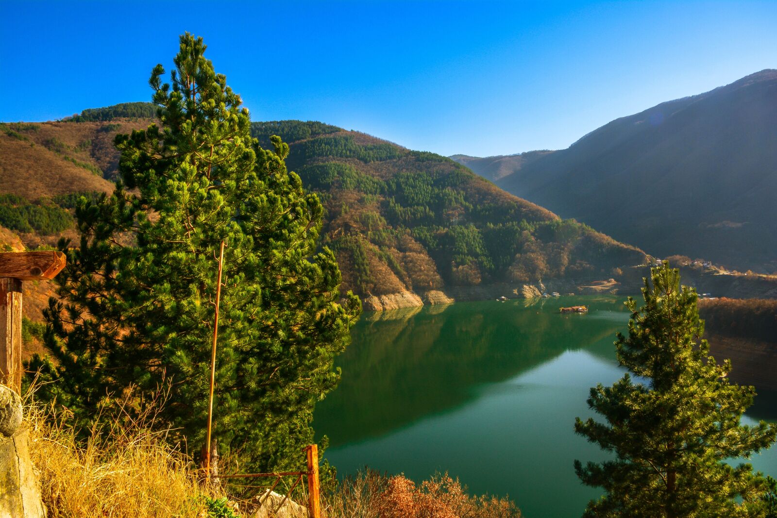 Nikon D5200 sample photo. Bulgaria, lake, nature photography