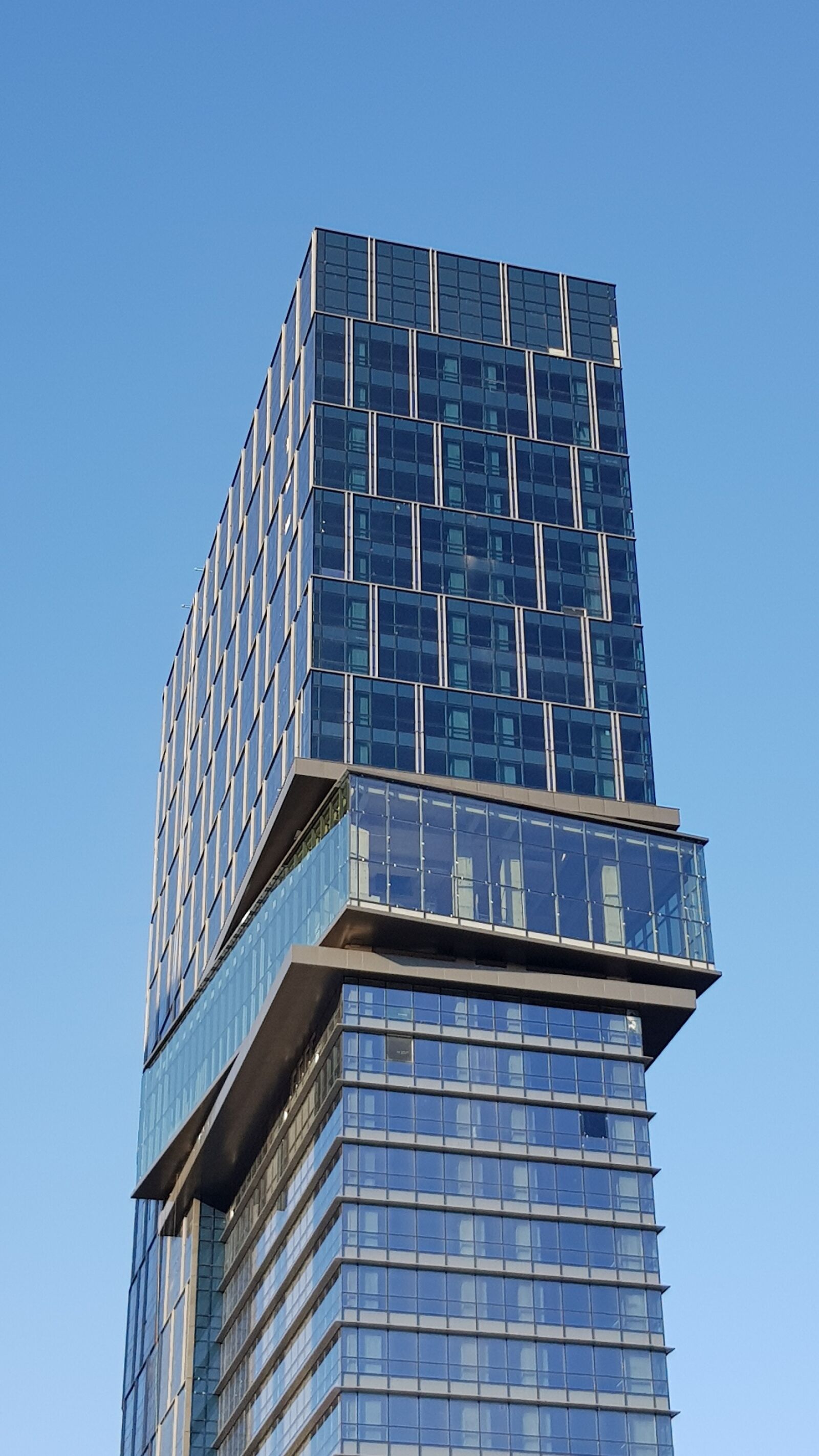 Samsung Galaxy S8 sample photo. Glass items, tallest, skyscraper photography