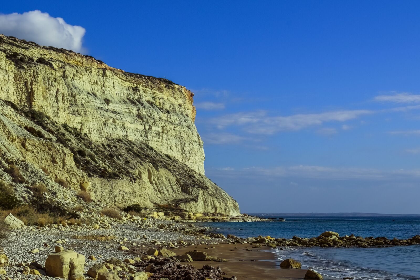 Nikon D3300 sample photo. Beach, cliffs, sea photography
