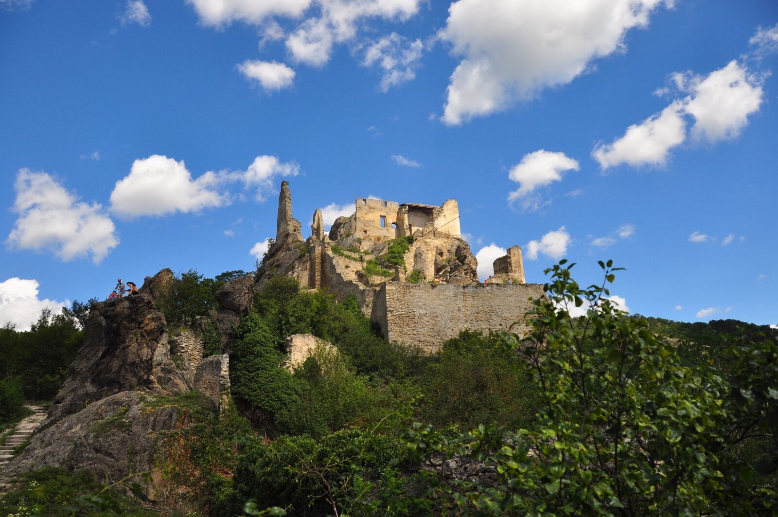 Nikon D90 sample photo. Wachau, dürnstein, ruin photography