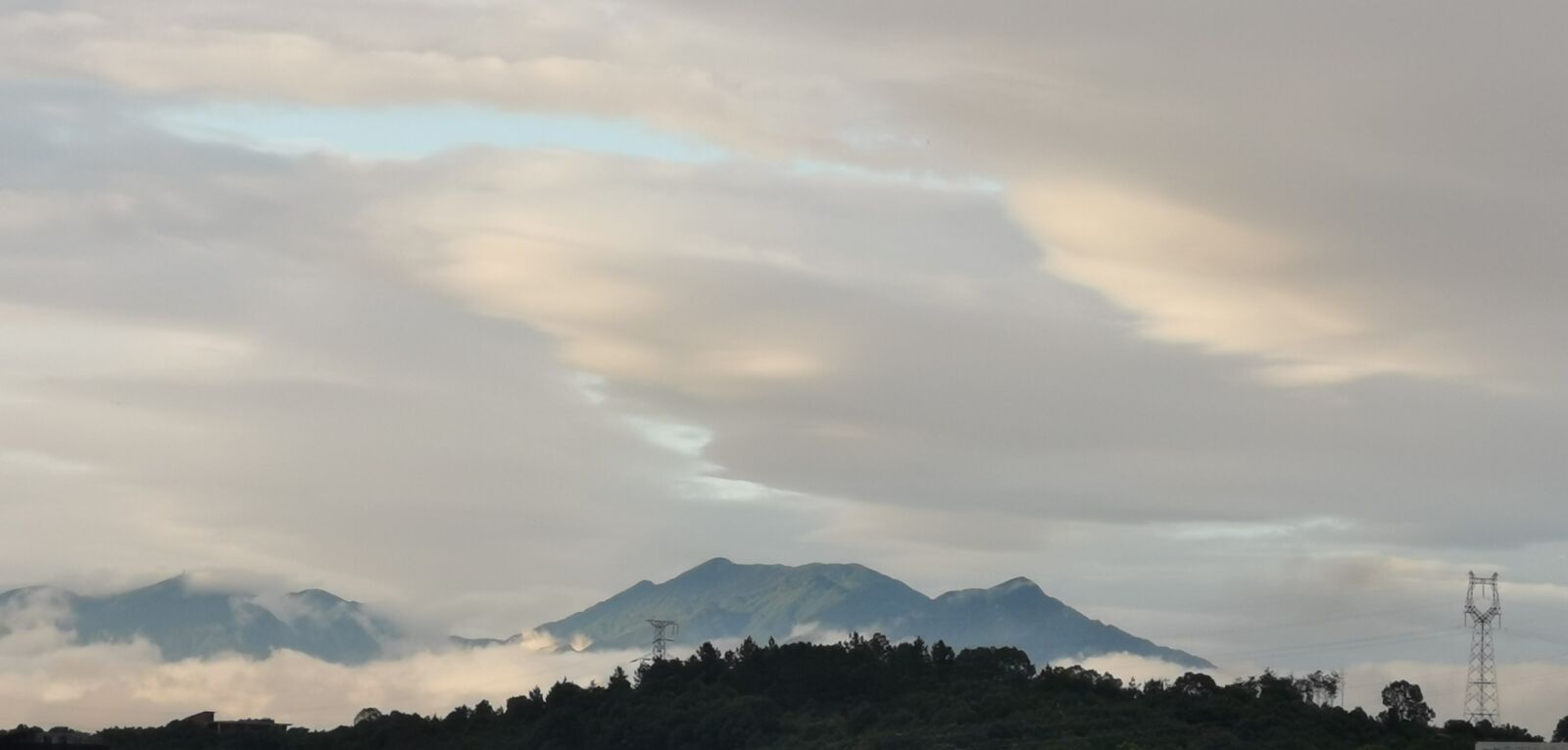 HUAWEI Mate 20 Pro sample photo. Lushan, cloud, rain photography