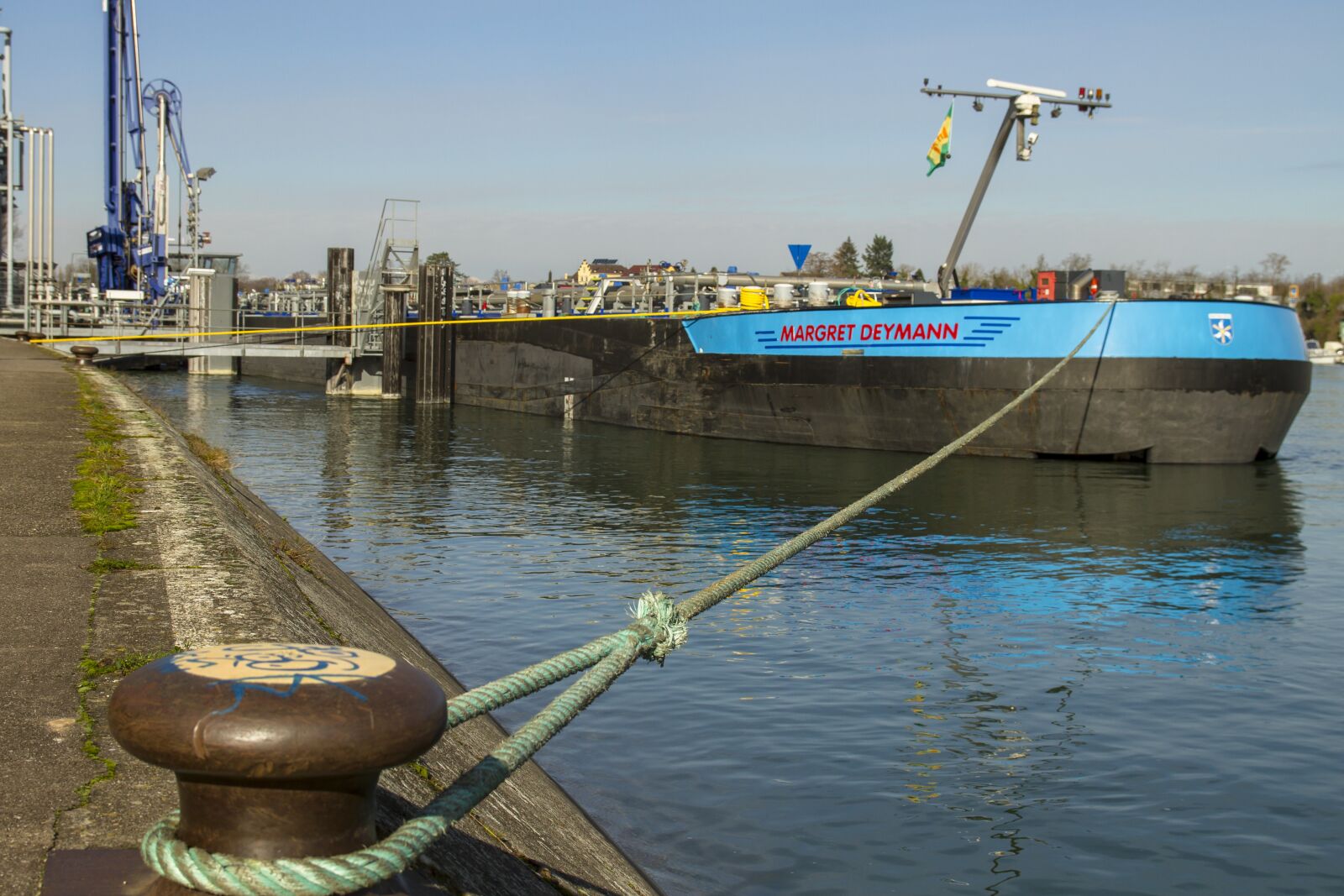 Canon EOS 7D sample photo. Motor tanker, frachtschiff, create photography