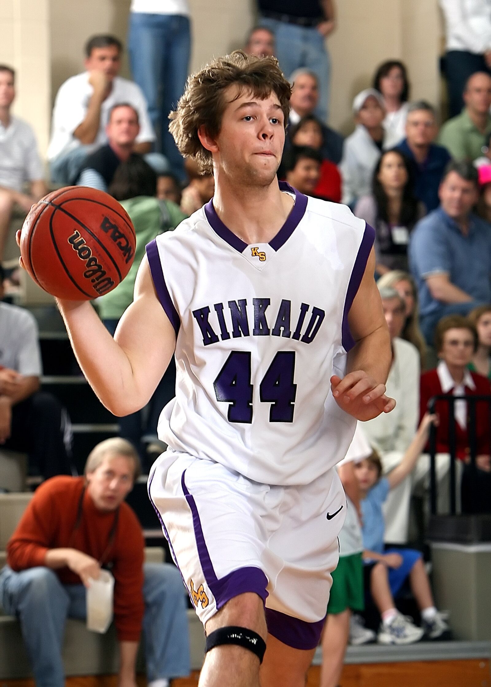 Canon EOS-1D Mark II N sample photo. Basketball, player, competition photography