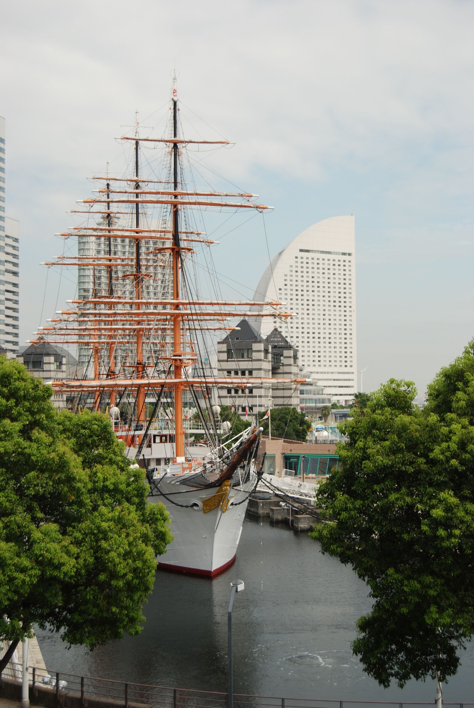 Nikon D80 sample photo. Sailboat, yokohama, times photography