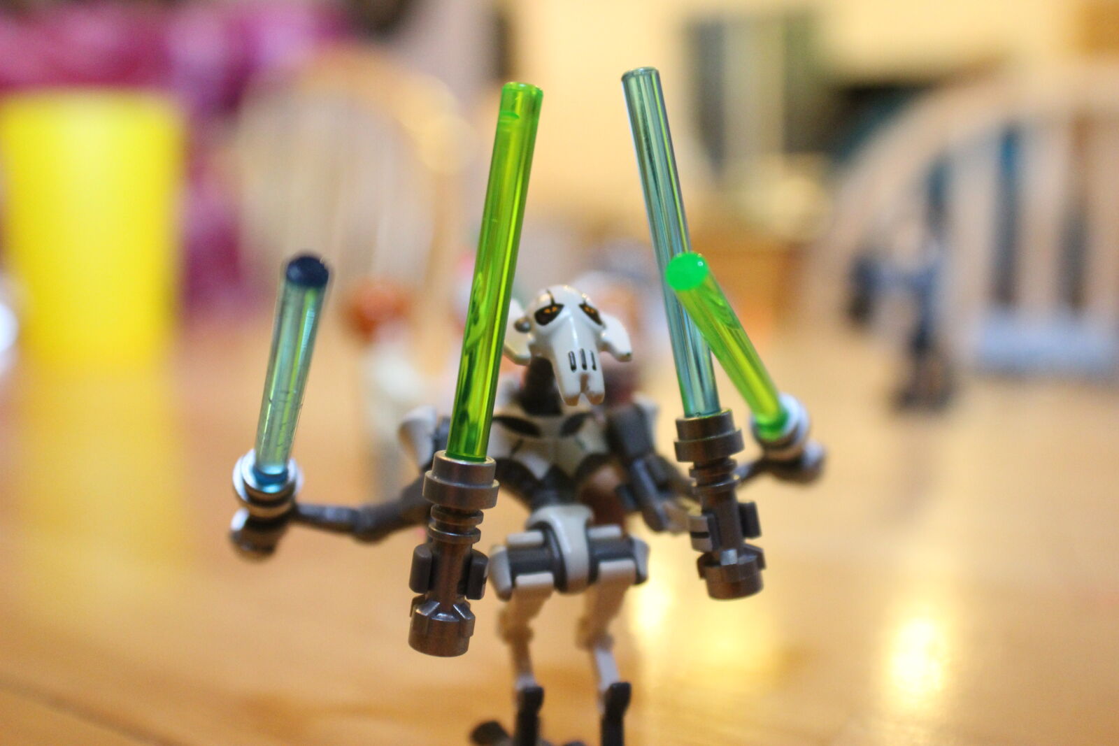 Canon EOS 1200D (EOS Rebel T5 / EOS Kiss X70 / EOS Hi) sample photo. Figures, star, wars photography