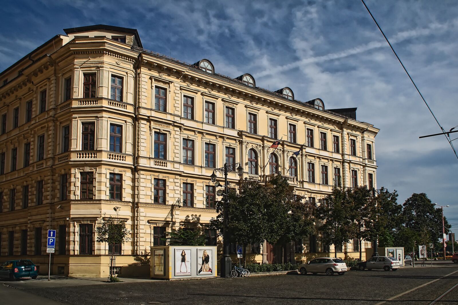 Canon EOS 1000D (EOS Digital Rebel XS / EOS Kiss F) sample photo. Bratislava, slovakia, the capital photography