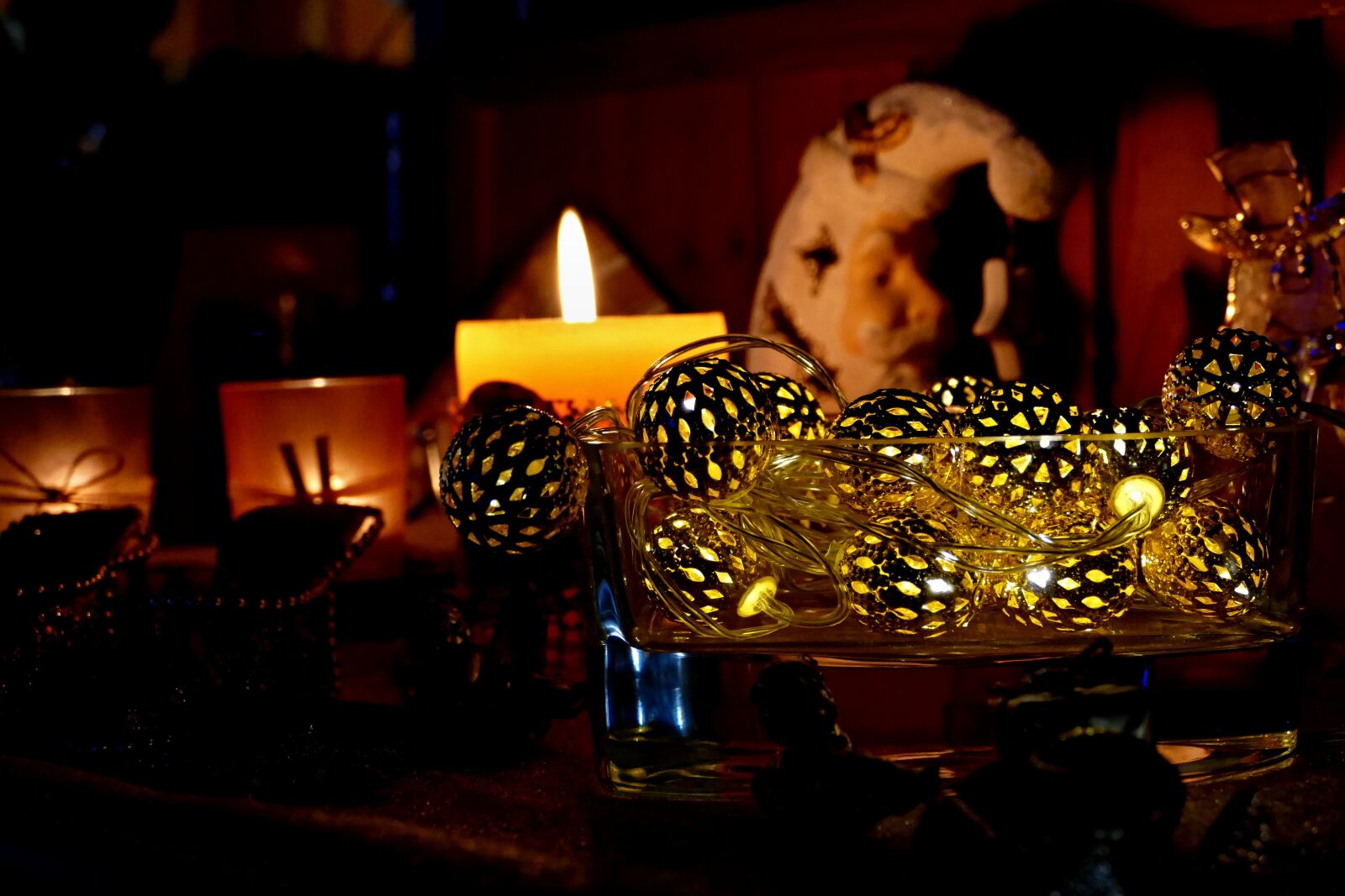 Panasonic Lumix DMC-FZ1000 sample photo. Christmas, lighting, christmas decorations photography
