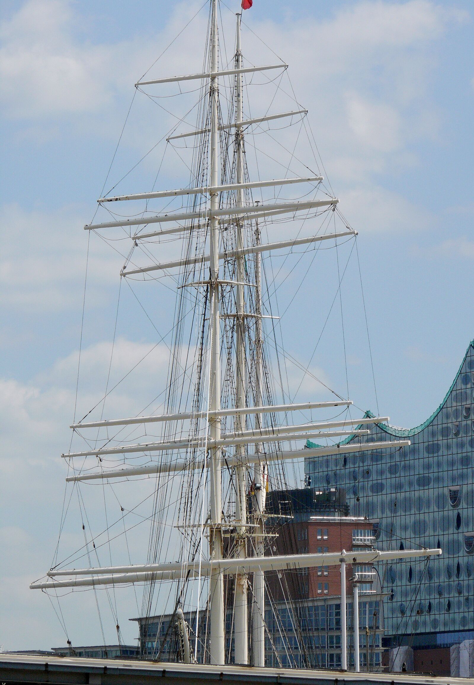 Leica V-LUX 1 sample photo. Sail masts, sailing vessel photography