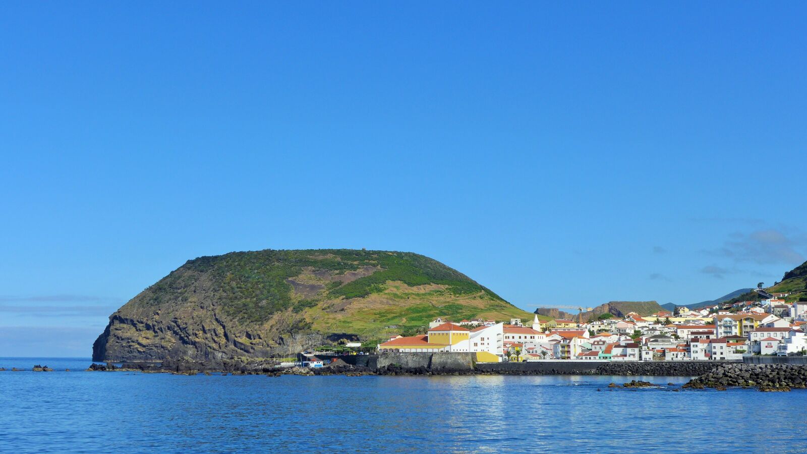 Leica D-Lux 6 sample photo. Azores, island, landscape photography