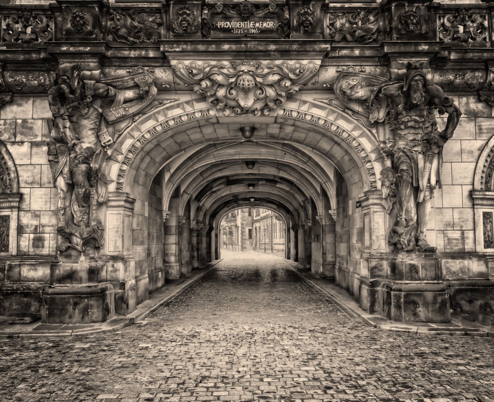 Nikon D3300 sample photo. Dresden, historic center, historically photography