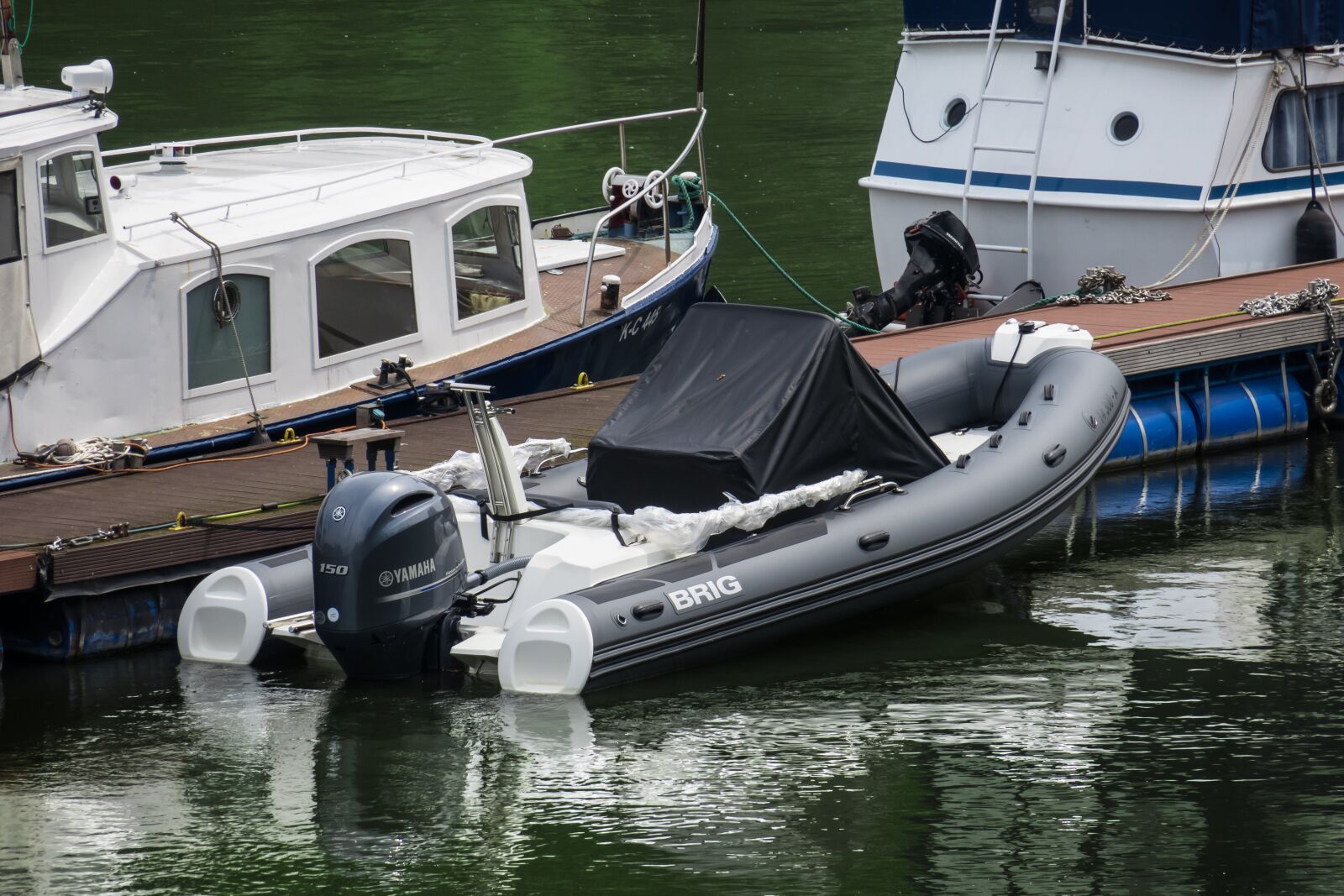 Canon PowerShot G3 X sample photo. Boat, dinghy, powerboat photography