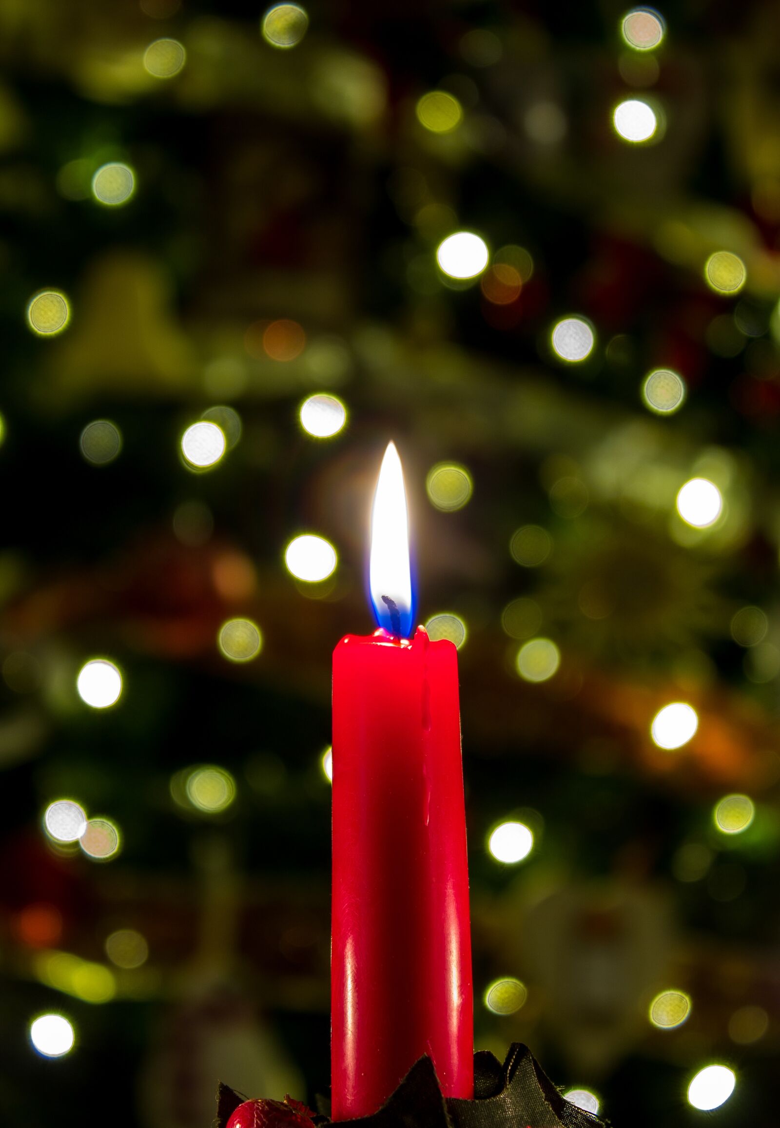 Canon EOS 1200D (EOS Rebel T5 / EOS Kiss X70 / EOS Hi) sample photo. Christmas candle, christmas, candle photography