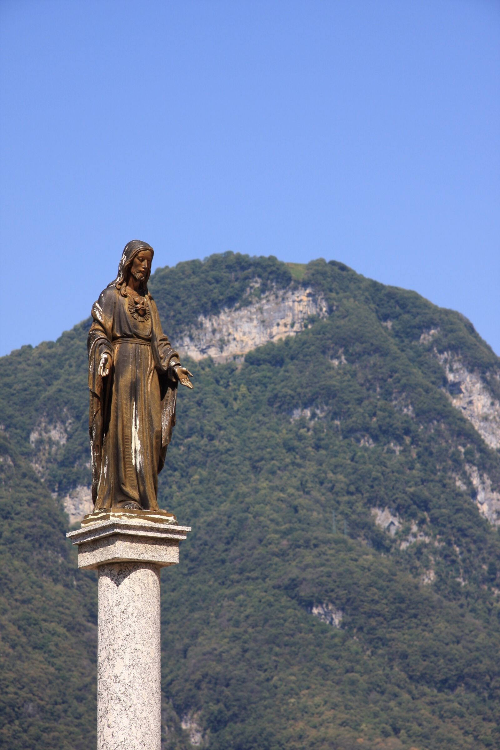Canon EOS 40D sample photo. Travel, sky, sculpture photography