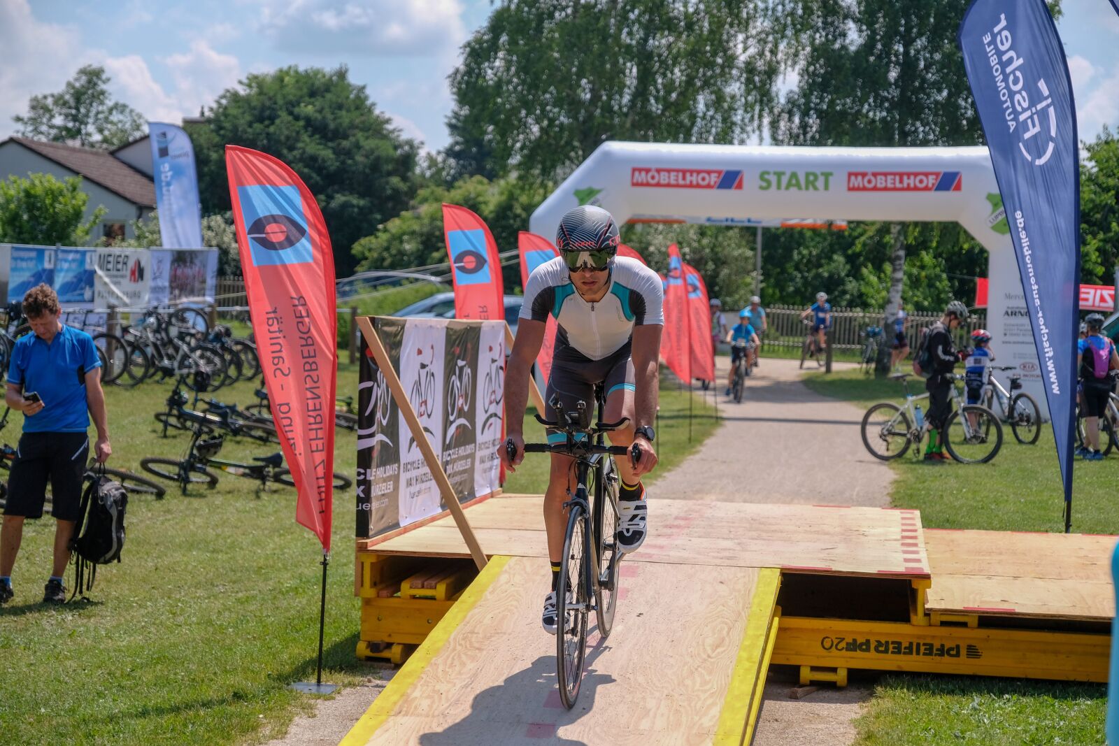 Fujifilm X-T2 sample photo. Cycling races, rtf, road photography