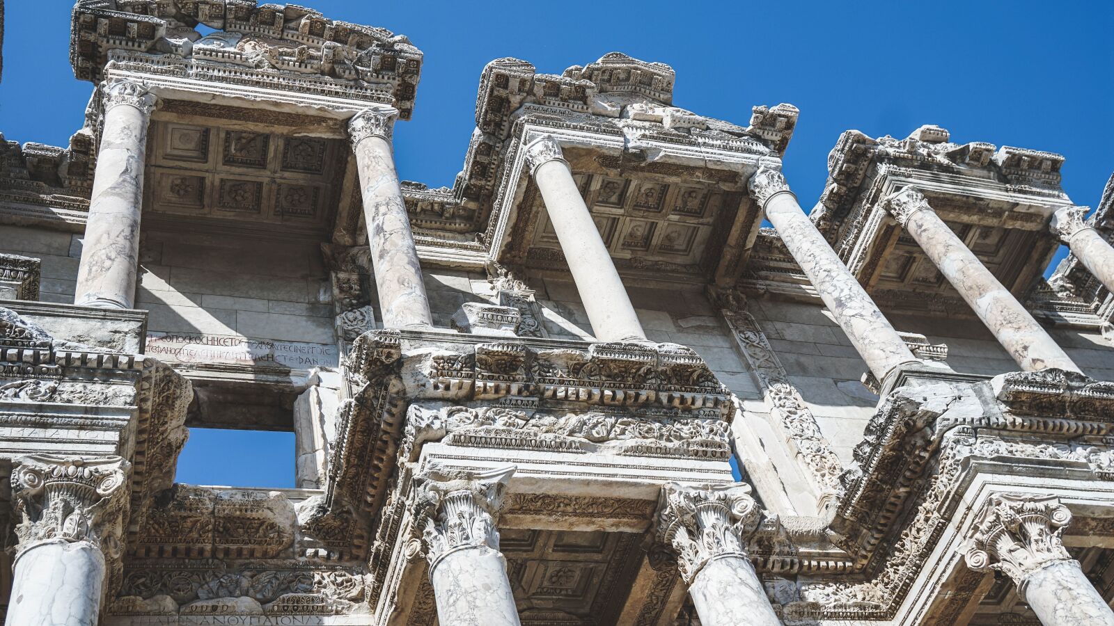 Sony a6000 + Sony Vario-Tessar T* E 16-70mm F4 ZA OSS sample photo. Turkey, hilt, library photography