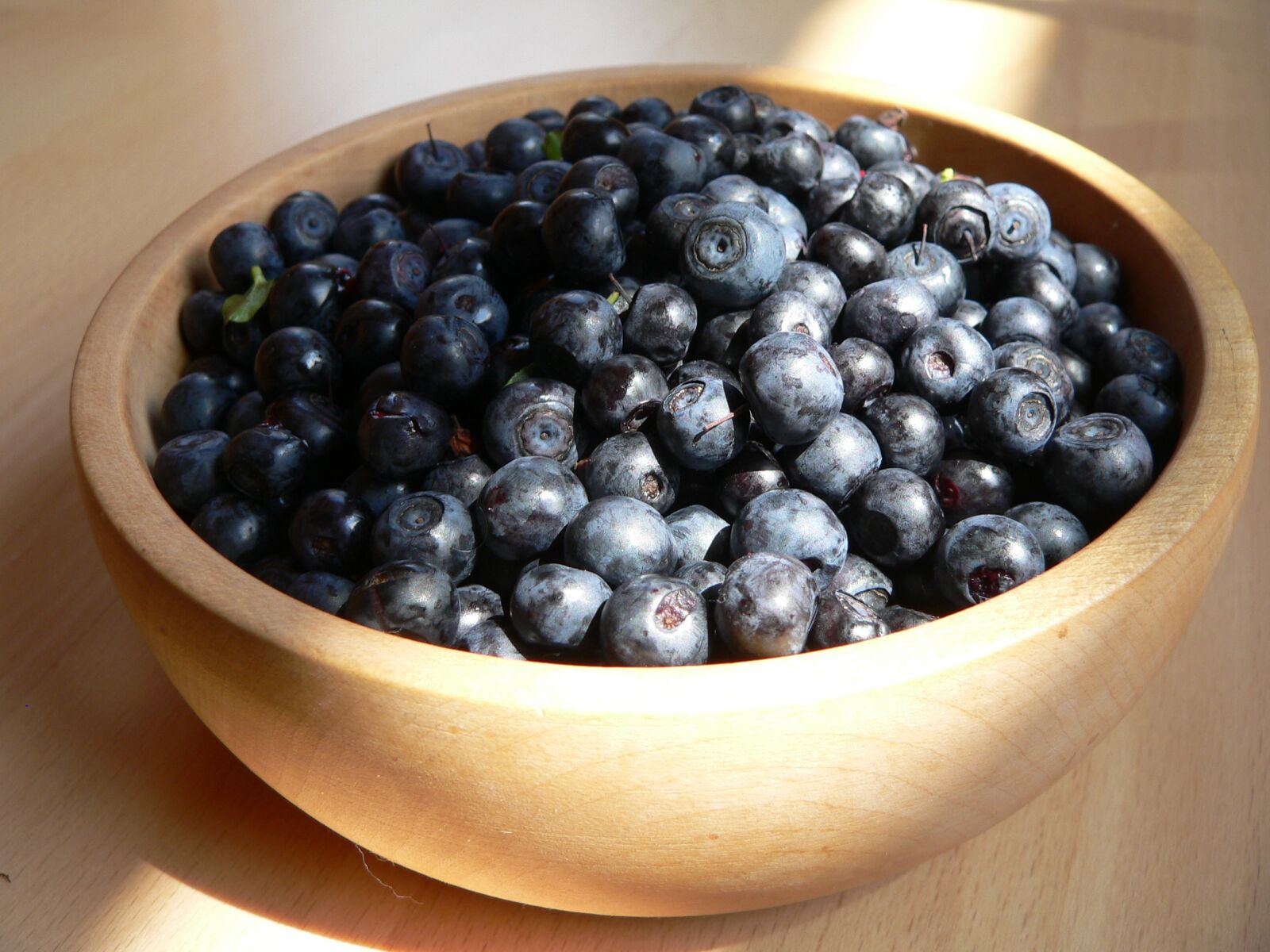 Panasonic DMC-FZ20 sample photo. Blueberries, purple, berries photography