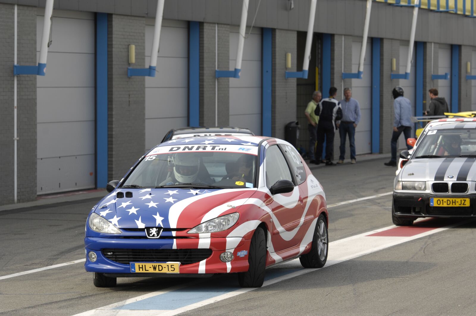 Nikon D2Xs sample photo. Car, rush, transport photography