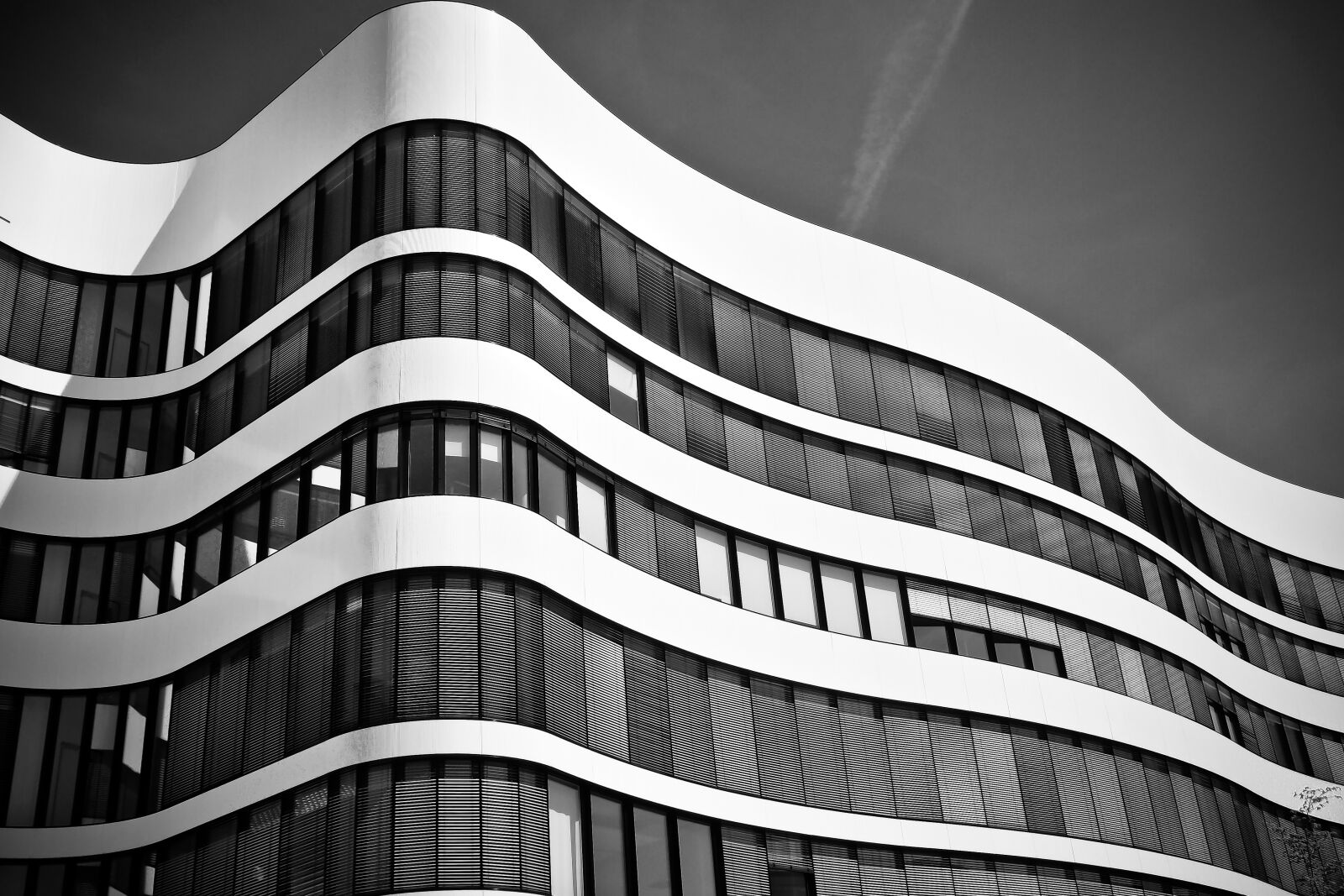 Olympus OM-D E-M10 sample photo. Architecture, skyscraper, glass facades photography