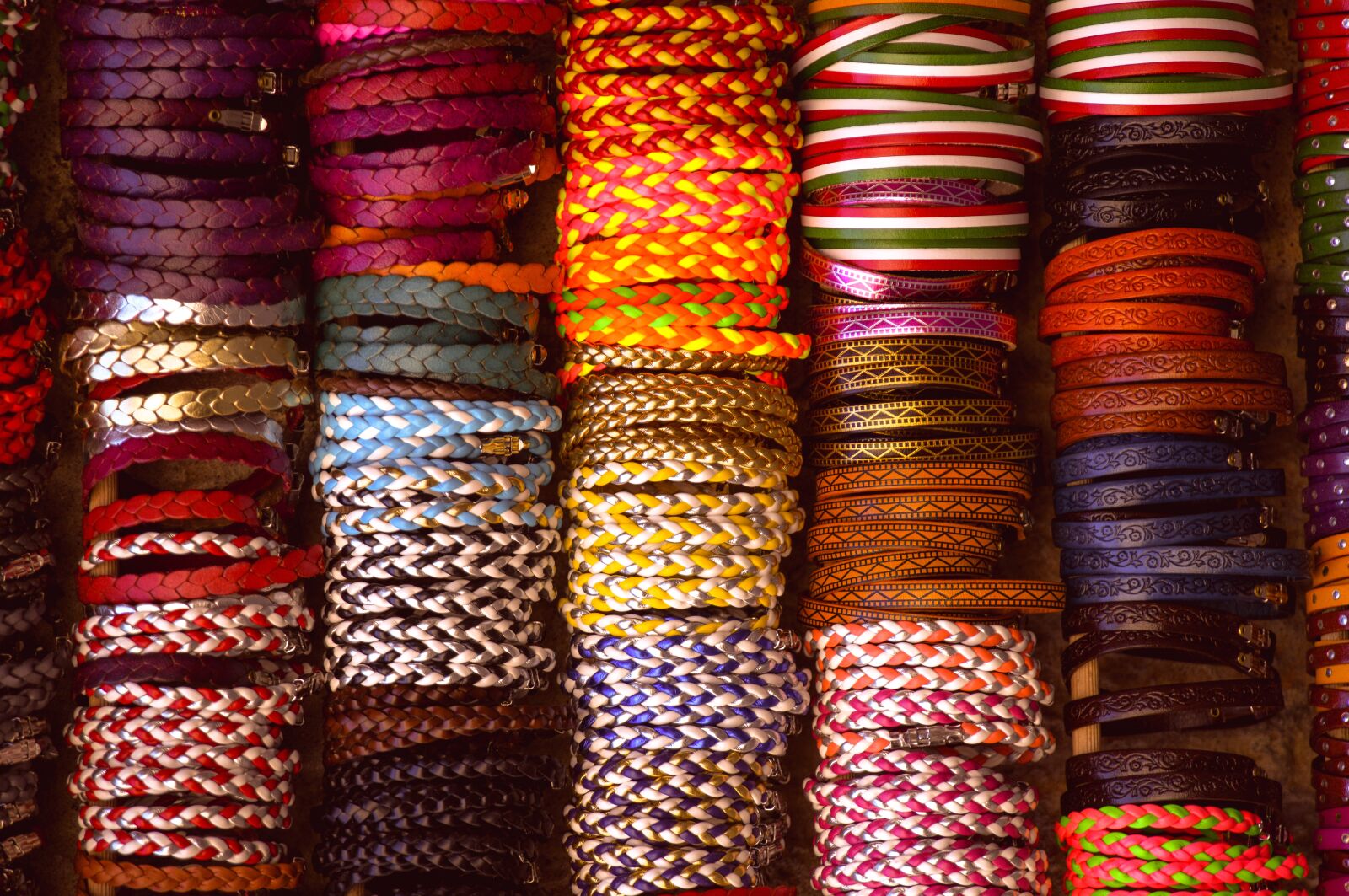 Tamron 28-300mm F3.5-6.3 Di VC PZD sample photo. Bands, colorful, bracelets photography