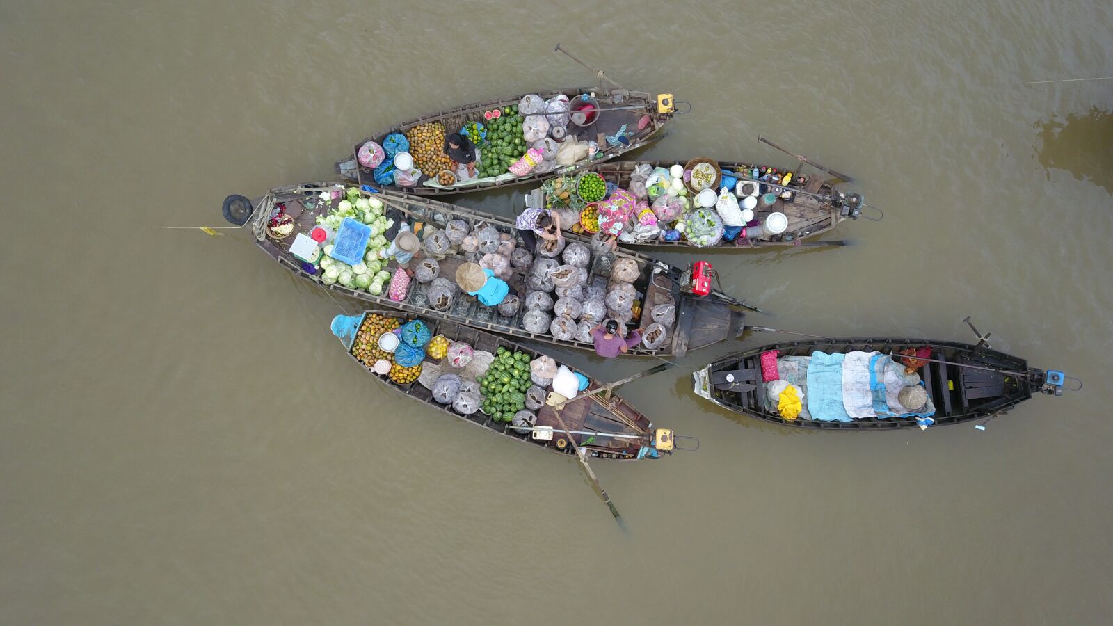 DJI FC220 sample photo. Floating market, vietnam, cantho photography