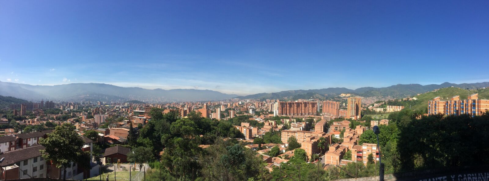 iPhone 5s back camera 4.15mm f/2.2 sample photo. City, of, medellín photography