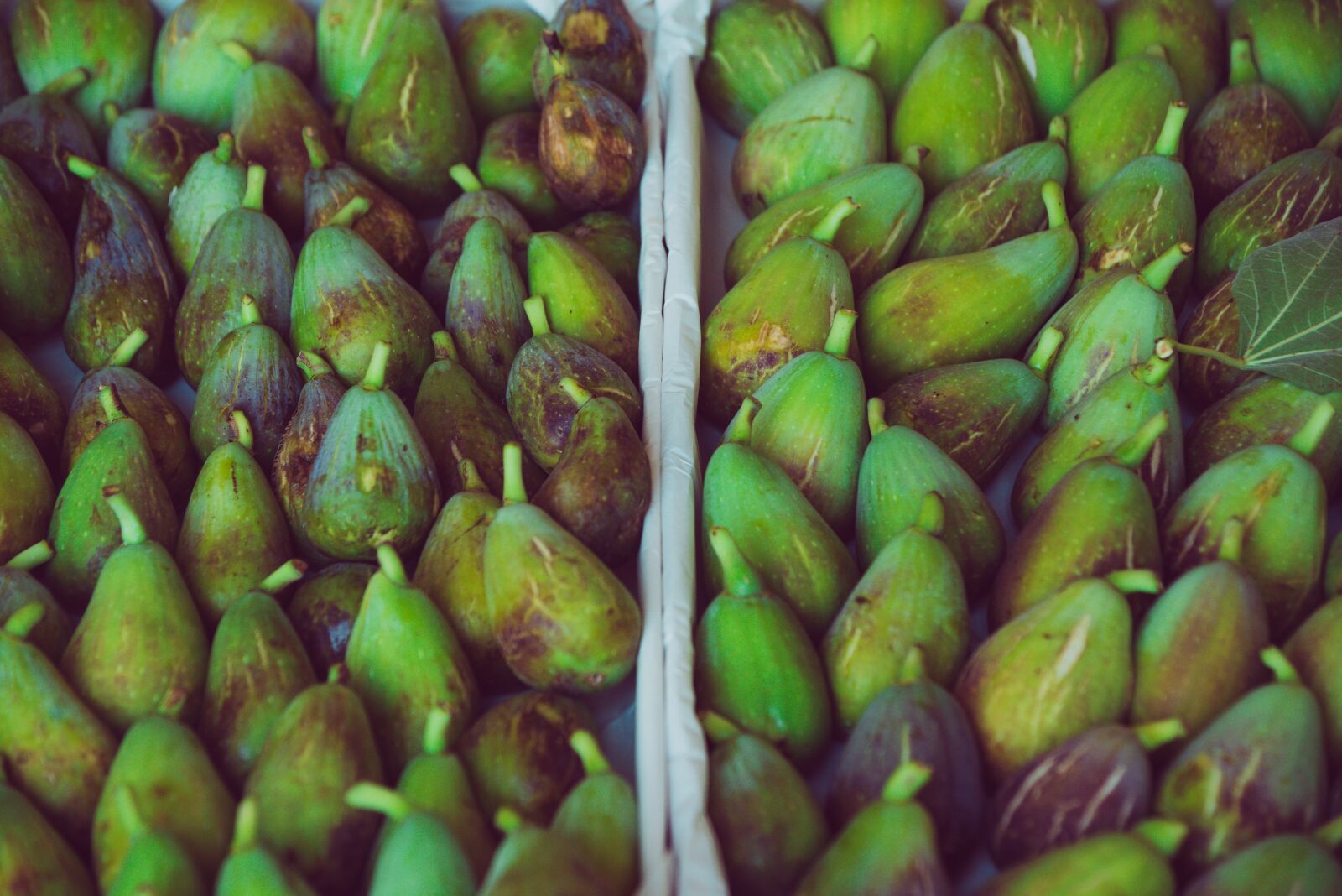 Nikon D750 sample photo. Figs, market, market stall photography
