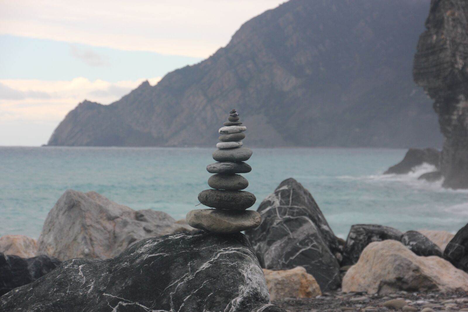 Canon EOS 550D (EOS Rebel T2i / EOS Kiss X4) sample photo. Stone, water, italy photography