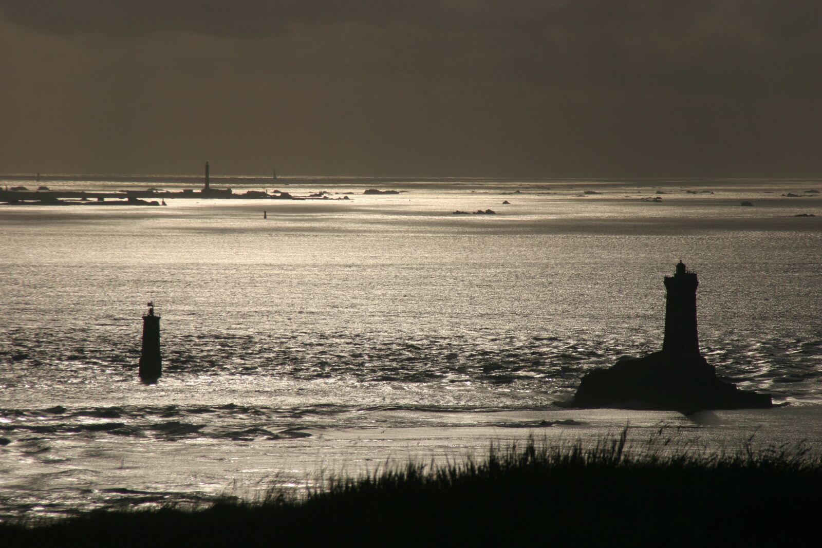 Canon EOS 300D (EOS Digital Rebel / EOS Kiss Digital) sample photo. Sea, sun, backlighting photography