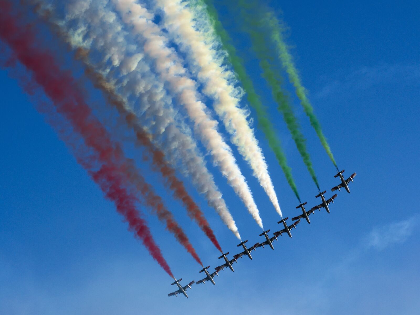 Olympus OM-D E-M10 sample photo. Frecce tricolori, aeronautics, aircraft photography