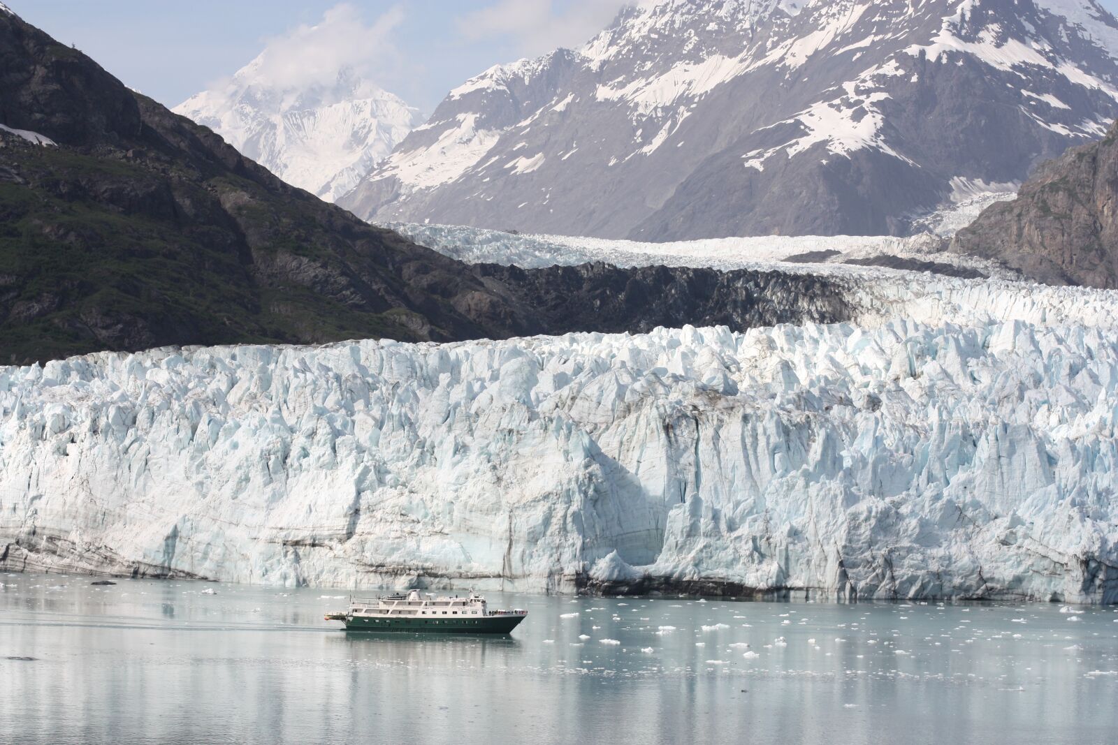 Canon EOS 450D (EOS Rebel XSi / EOS Kiss X2) sample photo. Alaska, glacier, bay photography