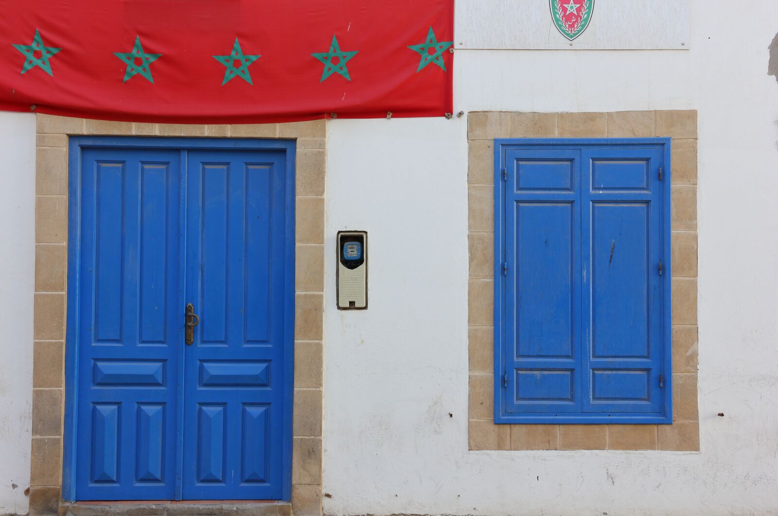 Canon EOS 550D (EOS Rebel T2i / EOS Kiss X4) sample photo. Morocco, essaouira, door photography