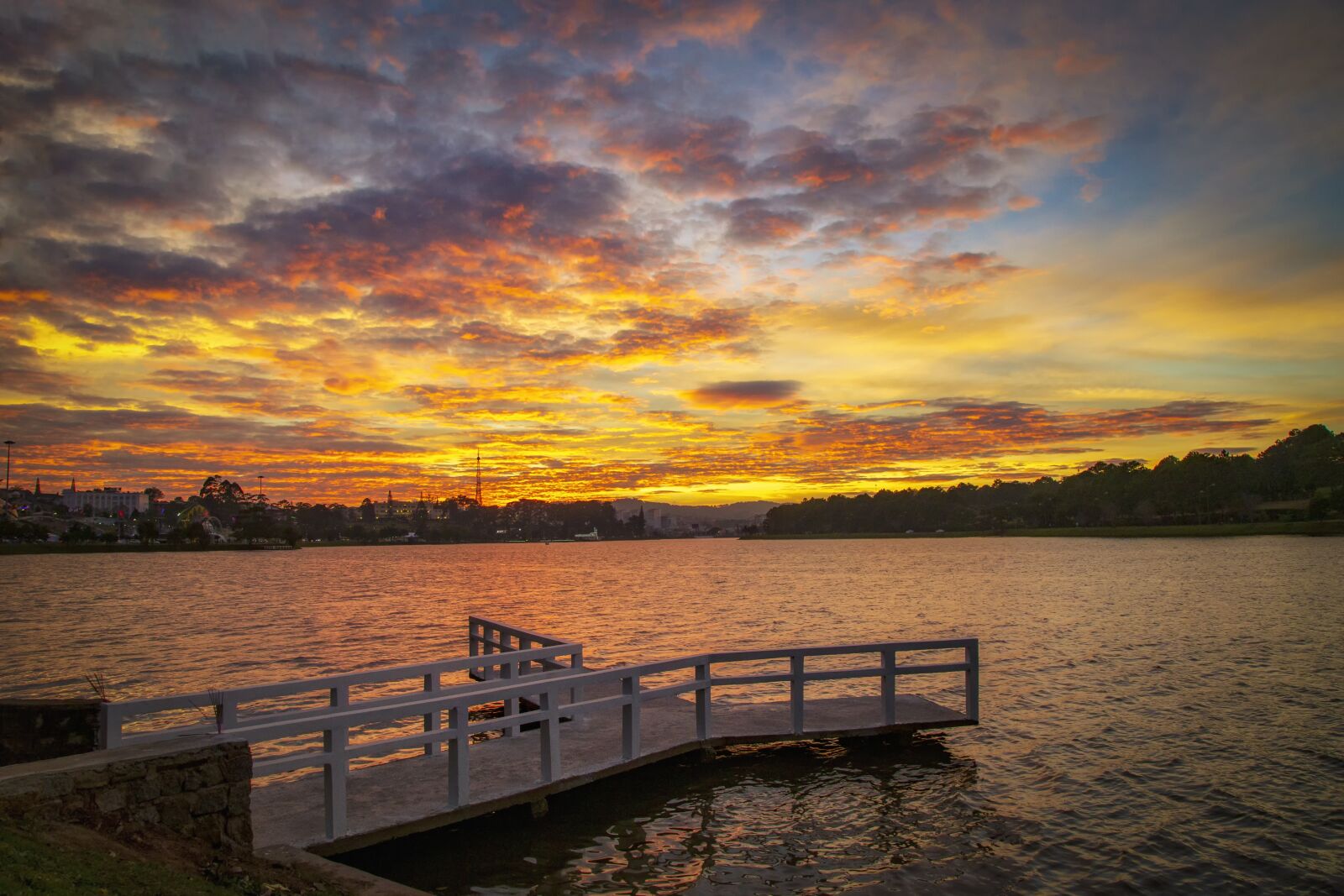 Canon EOS 6D + Canon EF 24-105mm F4L IS USM sample photo. Sunny, bridge, sunset photography