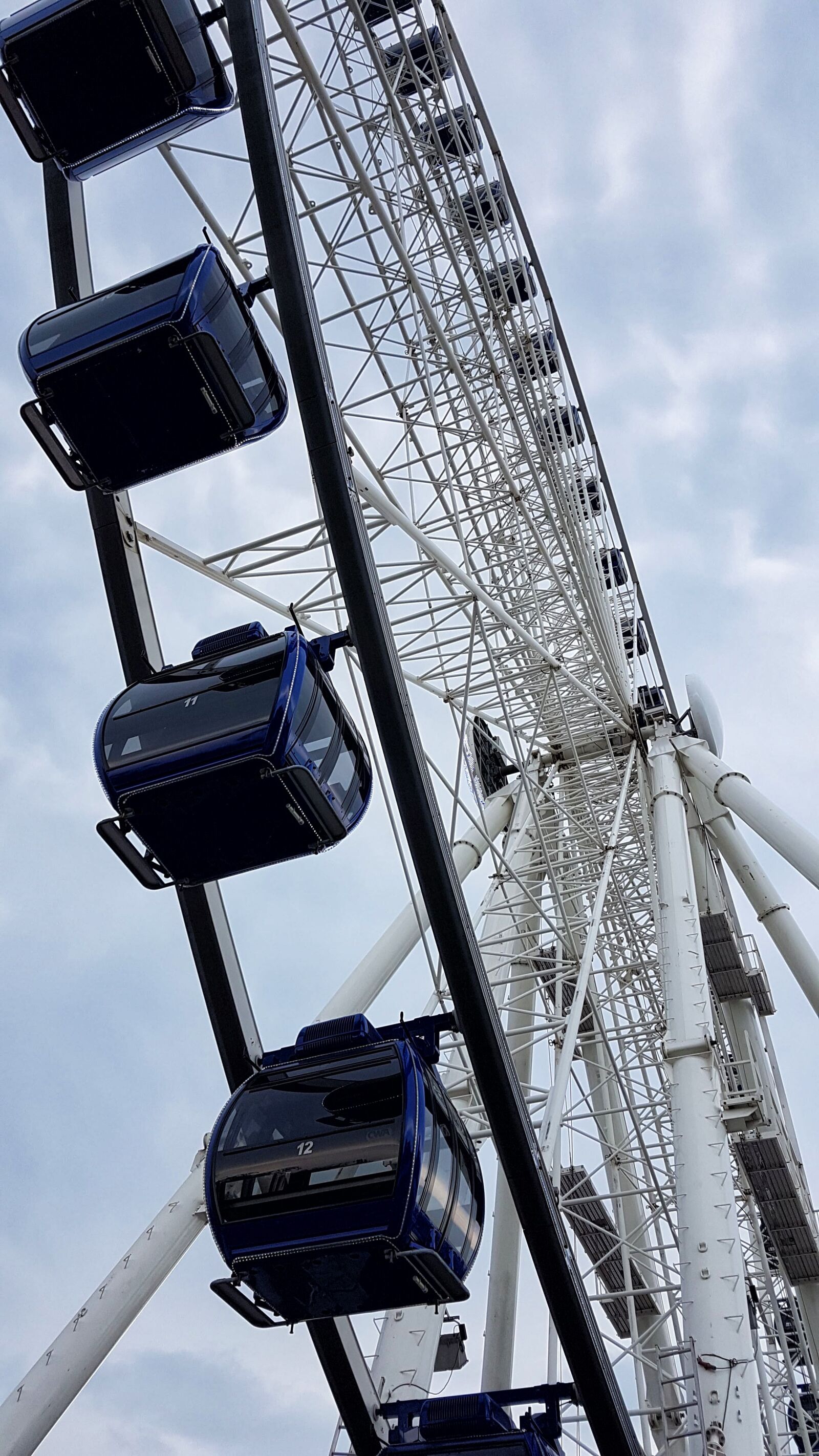 Samsung Galaxy S7 Edge sample photo. Carousel, ferris wheel, fun photography