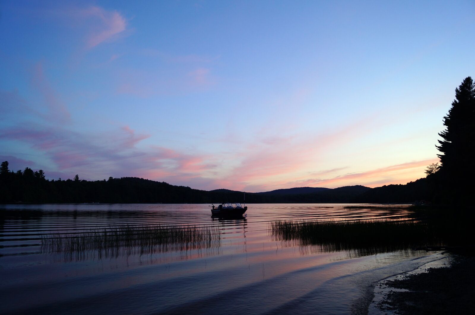 Sony SLT-A57 sample photo. Sunset, lake, ripples photography