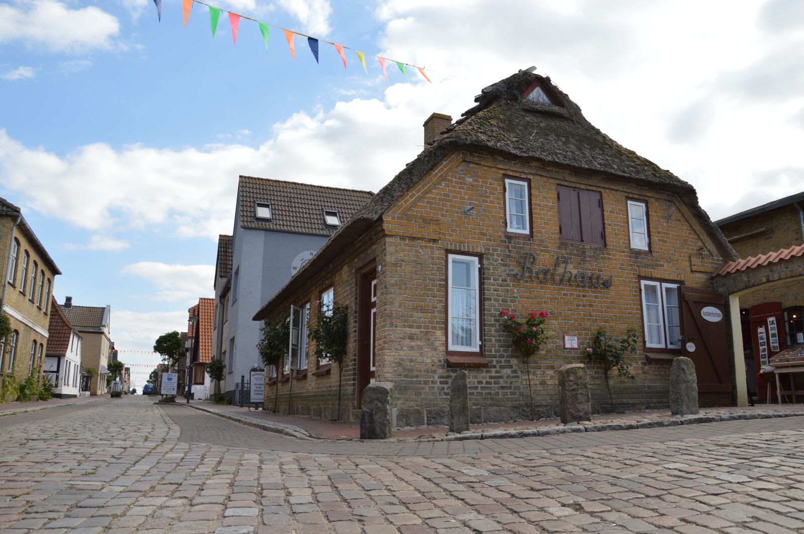 Nikon D3200 sample photo. Town hall, antique, architecture photography