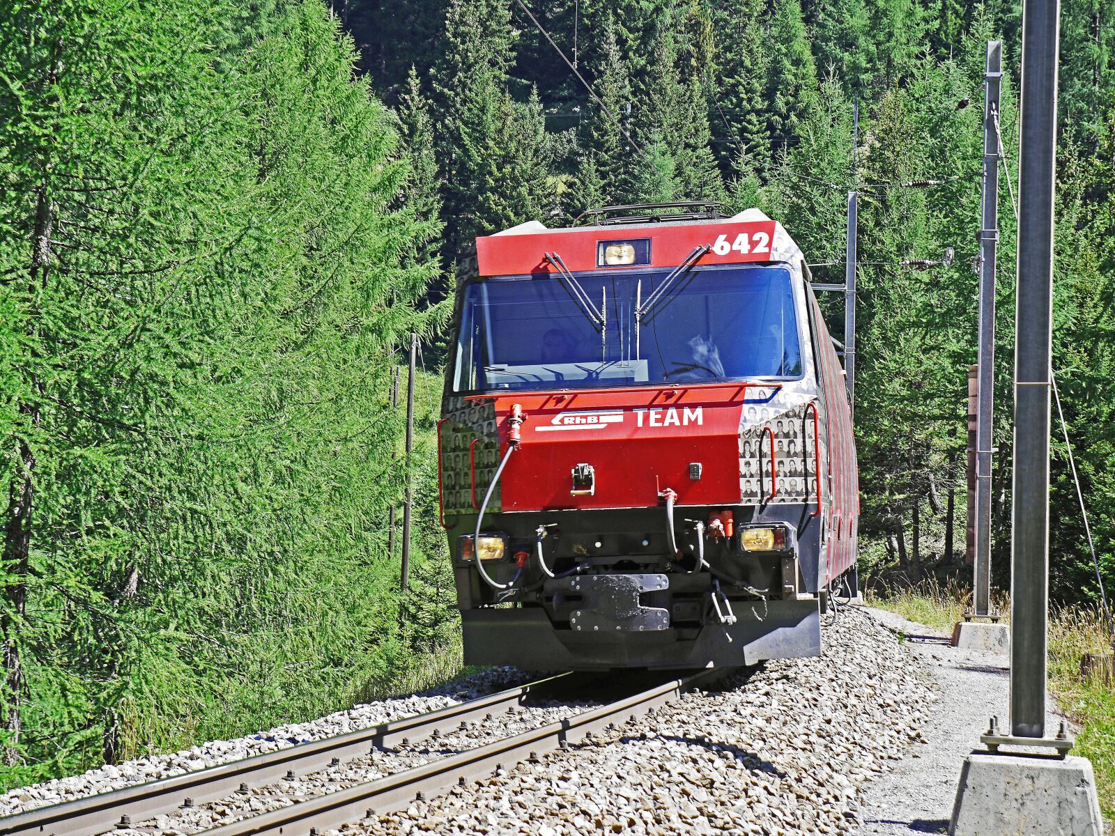 Panasonic Lumix DMC-GH3 sample photo. Rhaetian railways, albula track photography